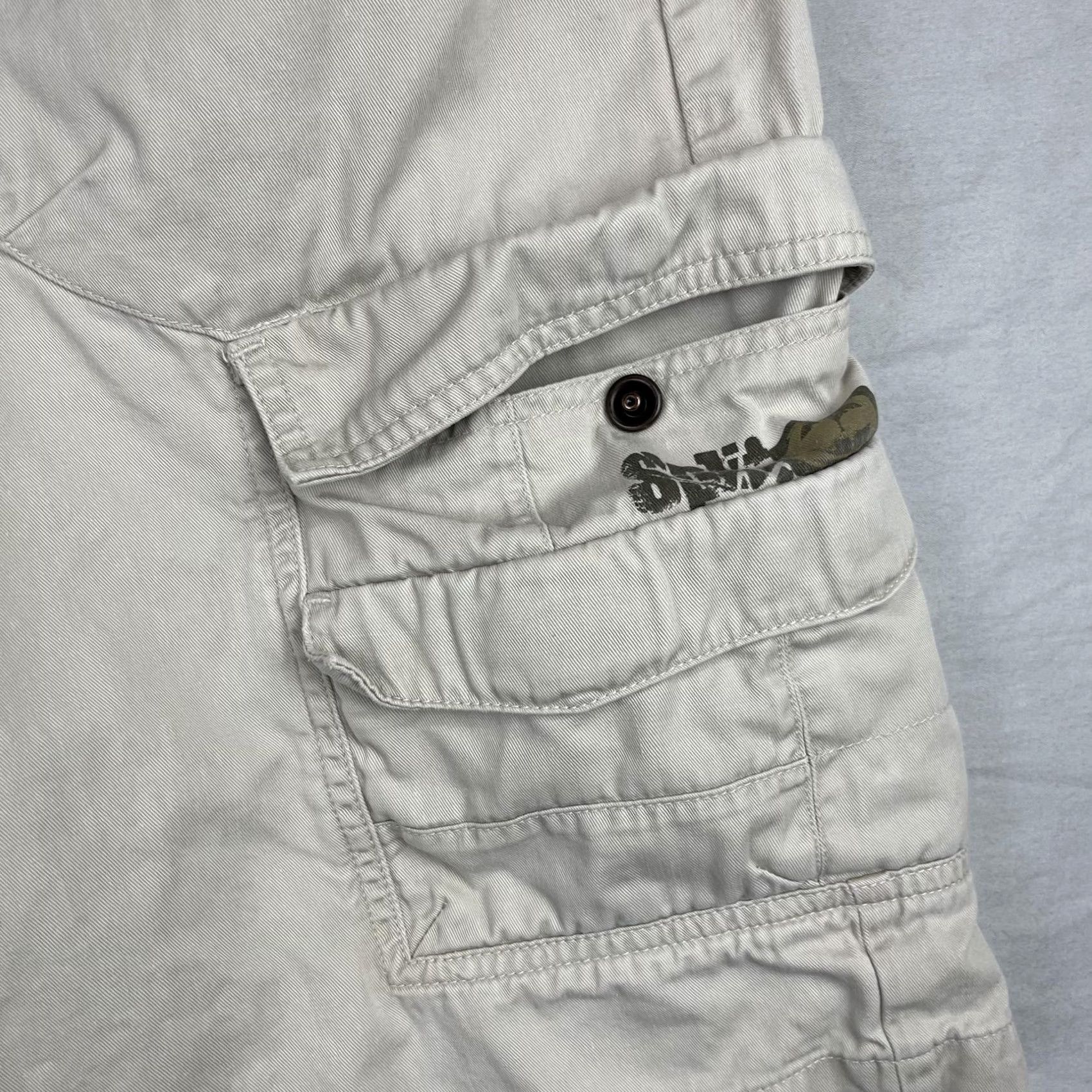 Vintage VINTAGE Split Cargo Shorts Mens 38 Khaki Multi Pocket Utility Skater Grunge Y2K Size US 38 / EU 54 - 5 Thumbnail