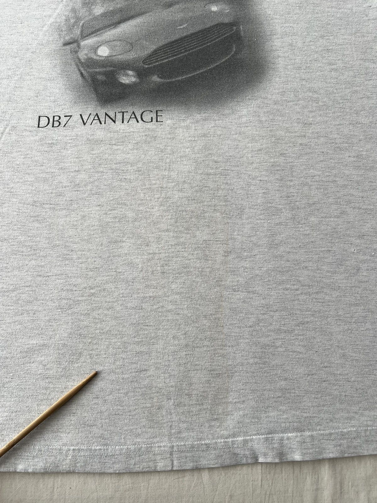 Vintage Vintage 90s Aston Martin DB7 Vantage Cars Gray T-shirt Size US L / EU 52-54 / 3 - 7 Thumbnail