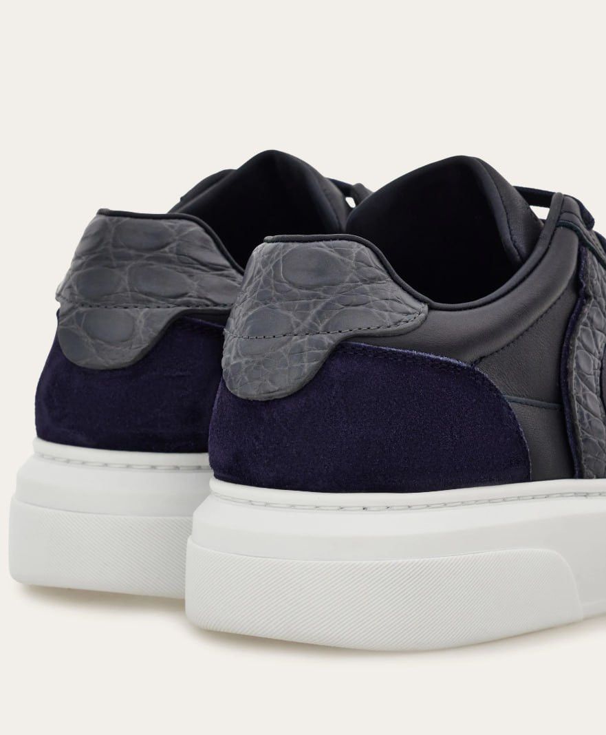 Salvatore Ferragamo Low-top sneaker with Gancini detail Ferragamo Size US 10.5 / EU 43-44 - 3 Thumbnail