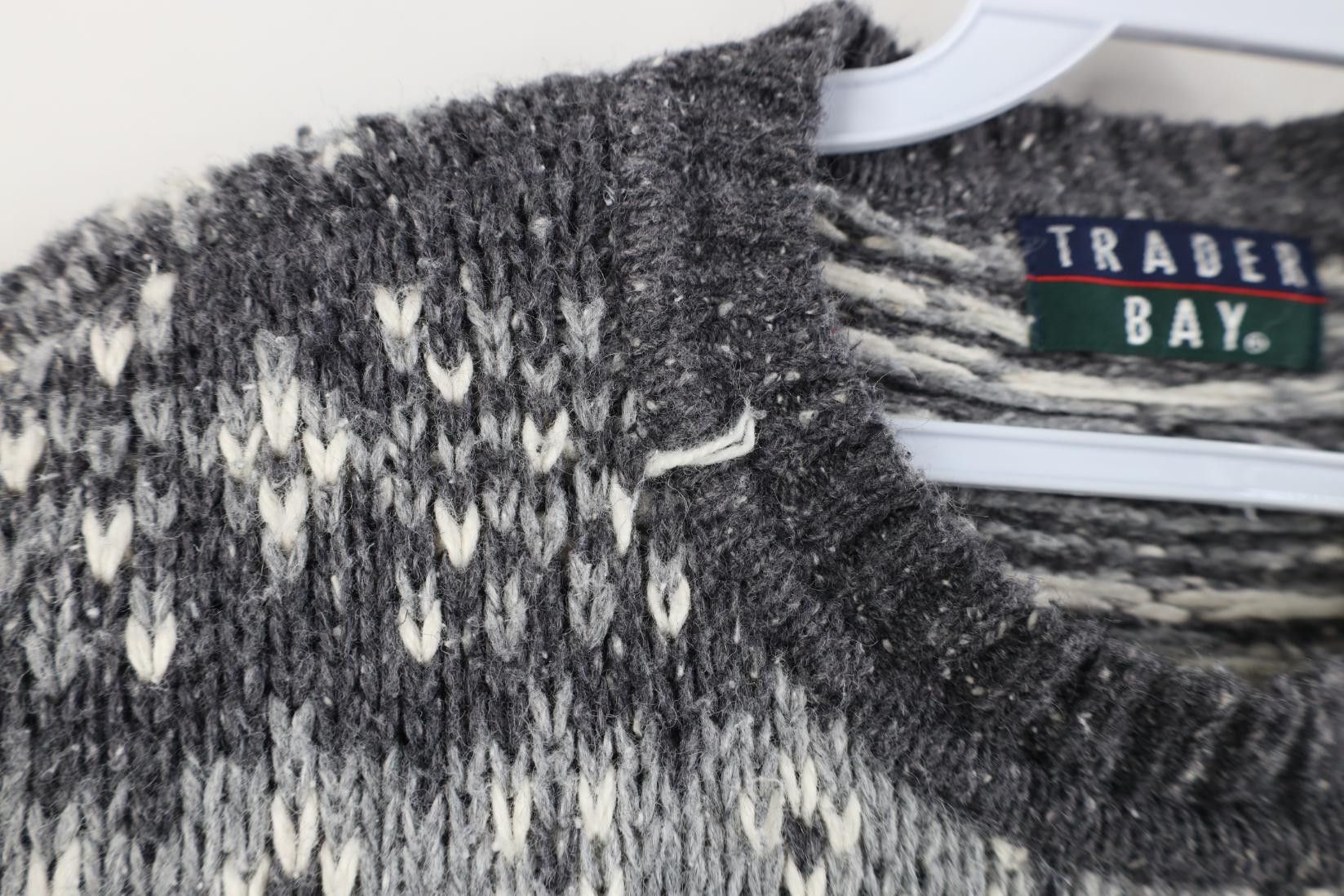 Vintage Vintage 90s Streetwear Snowflake Knit Crewneck Sweater Size US M / EU 48-50 / 2 - 5 Thumbnail
