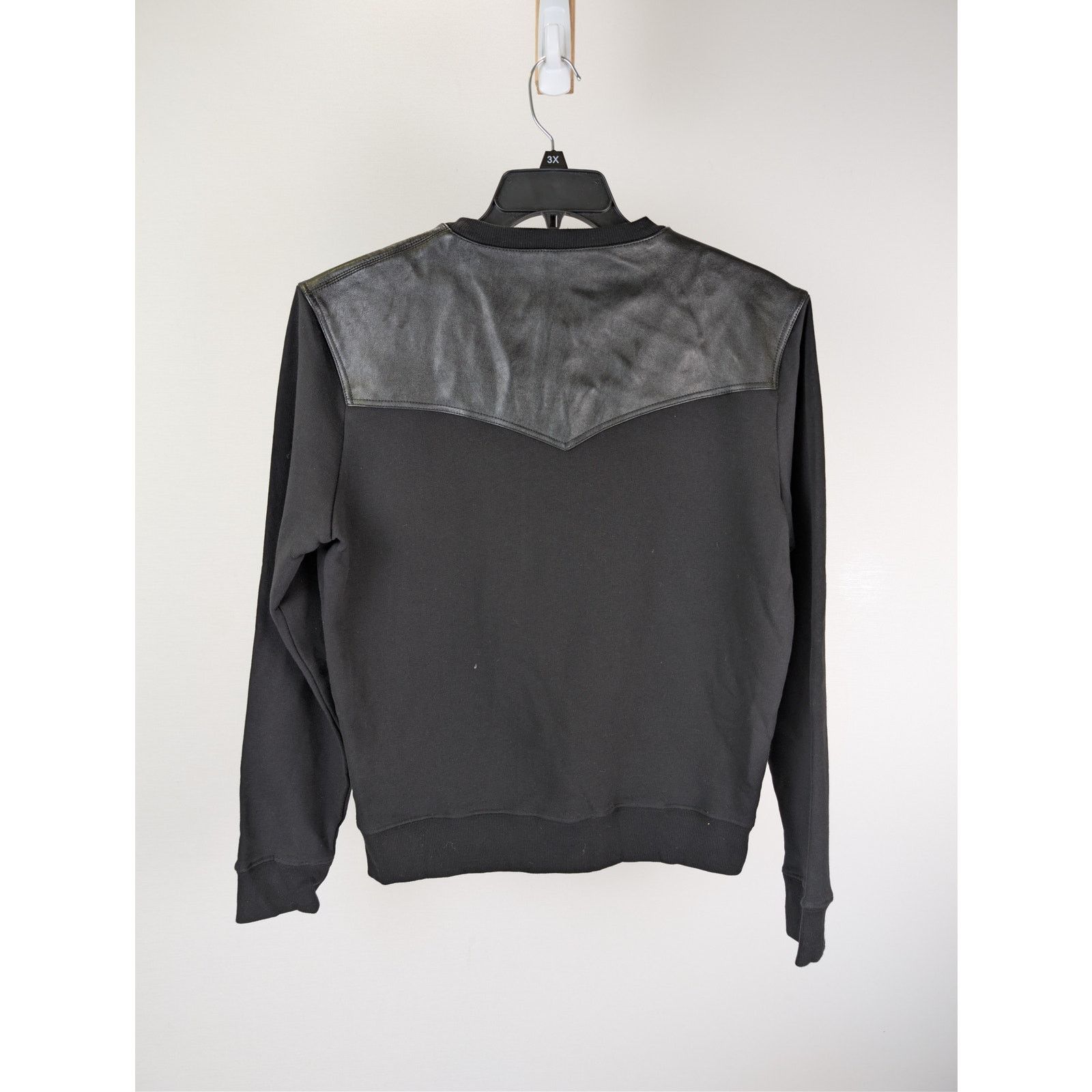 Saint Laurent Paris o1rshd1 CC20 cotton crewneck sweatshirt with lamb leather Size US M / EU 48-50 / 2 - 10 Thumbnail