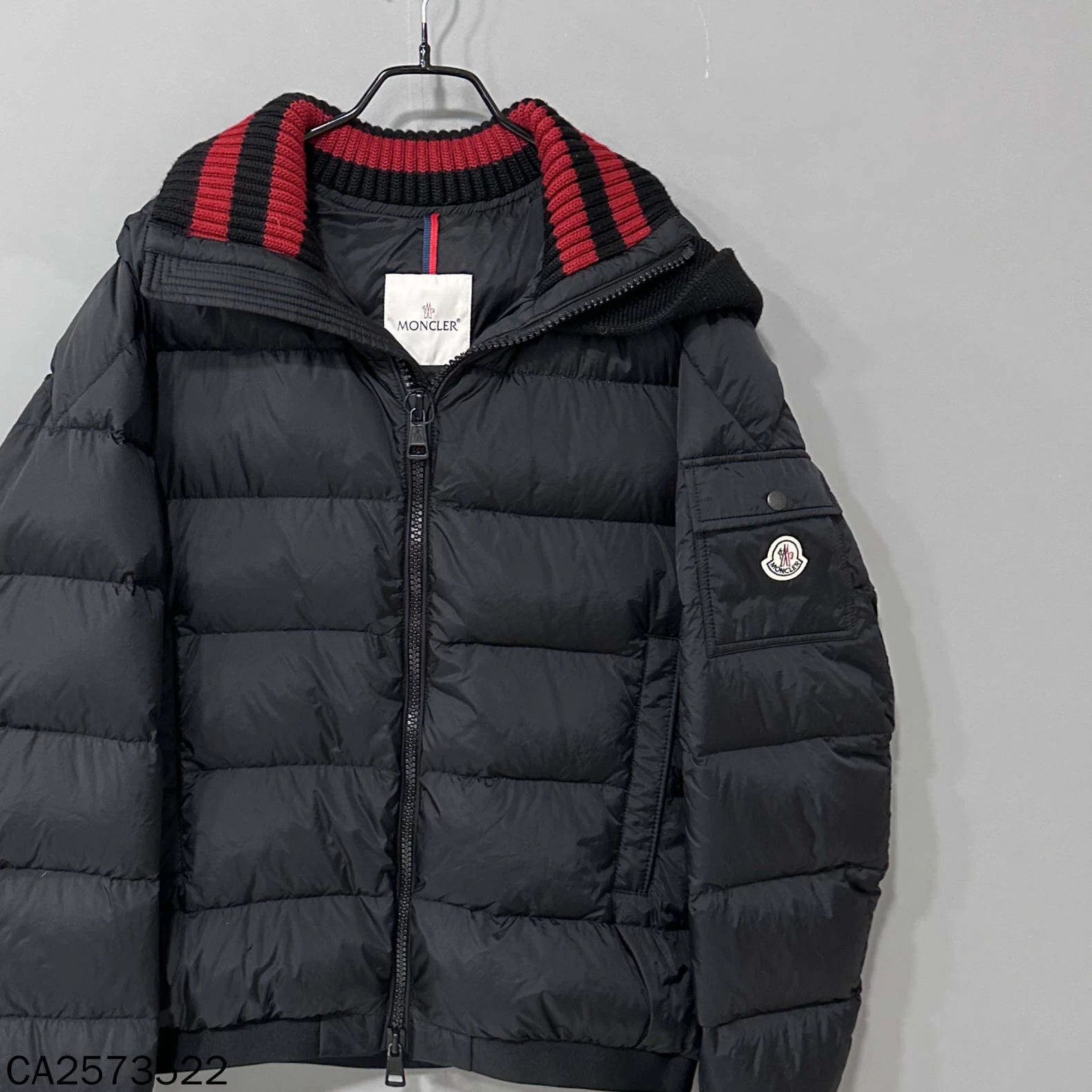 Moncler Moncler Armband Pocket Zip Down Jacket Size 5 Size XXL / US 16-18 / IT 52-54 - 1 Thumbnail