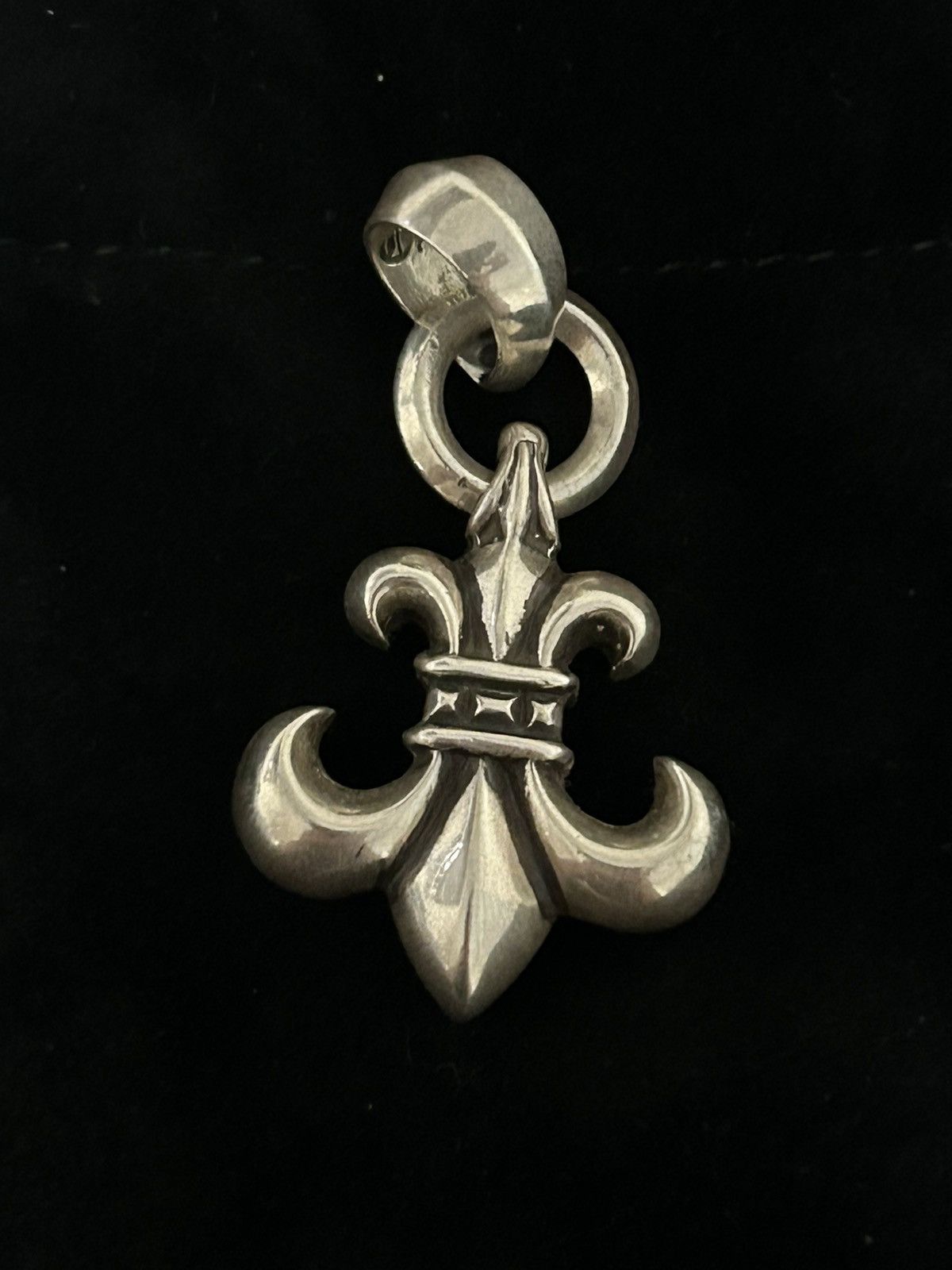 image of Chrome Hearts Bs Fleur De Lis Pendant in Silver, Men's
