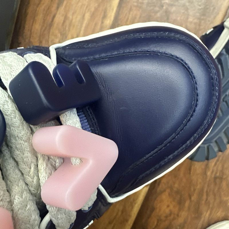 Louis Vuitton Louis Vuitton Trainer Maxi LOVE Lifestyle Sneakers - Size US 8 / IT 38 - 8 Thumbnail