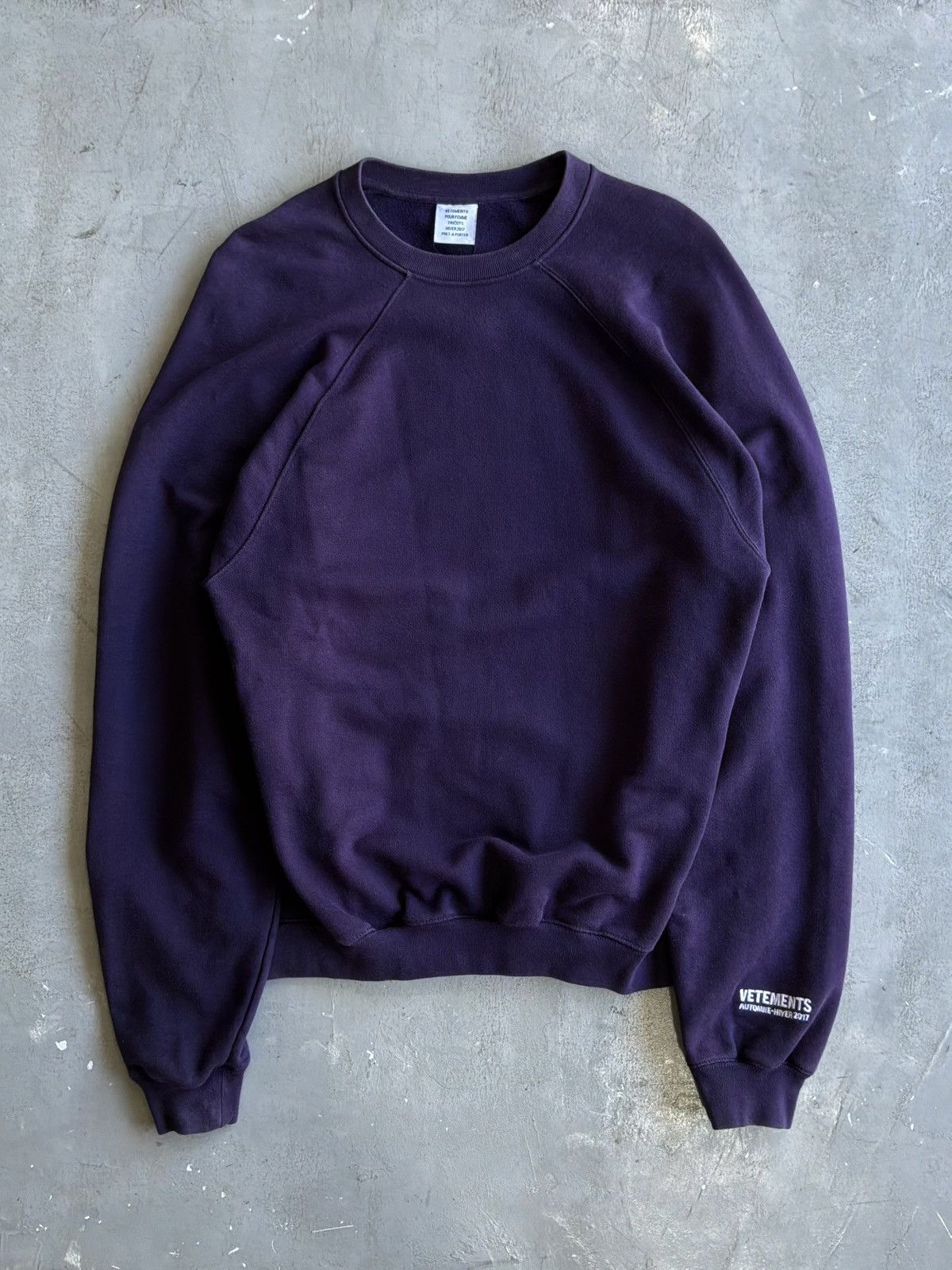 Vetements F/W17 Vetements - UNSKINNY - Crewneck Size US M / EU 48-50 / 2 - 2 Thumbnail
