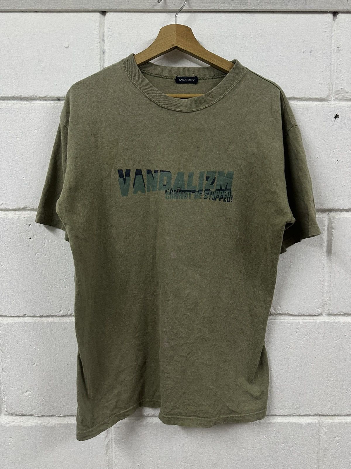 20471120 Vintage MILKBOY “Vandalizm Cannot Be Stopped” T Shirt Size US L / EU 52-54 / 3 - 2 Thumbnail