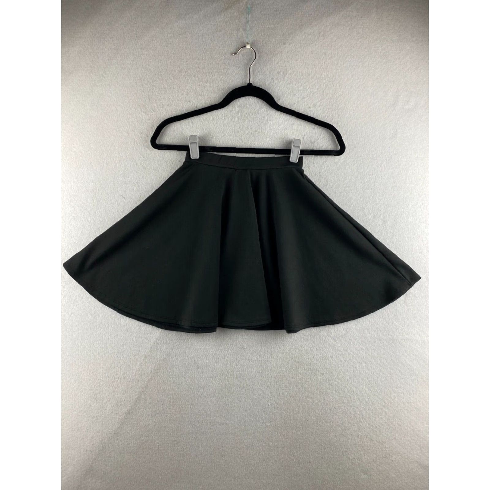 Vintage Made By Johnny Skirt Womens S Black Mini Soft Stretch USA Made Casual Skirt Womens Small S Black Mini Soft Stretch USA Made Casual Size 28" / US 6 / IT 42 - 2 Thumbnail