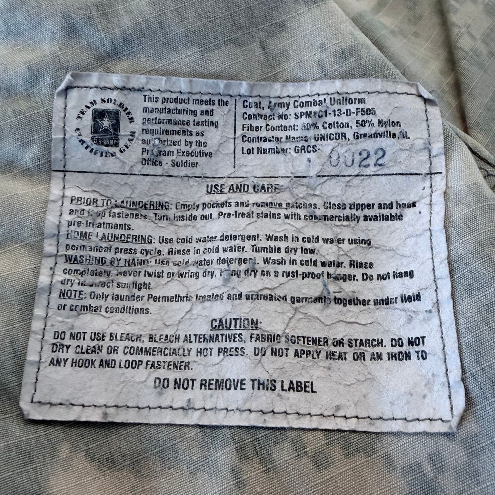 Other U.S Army ACU Digital Camo Utility Jacket - Large Extra Long Size US L / EU 52-54 / 3 - 5 Thumbnail