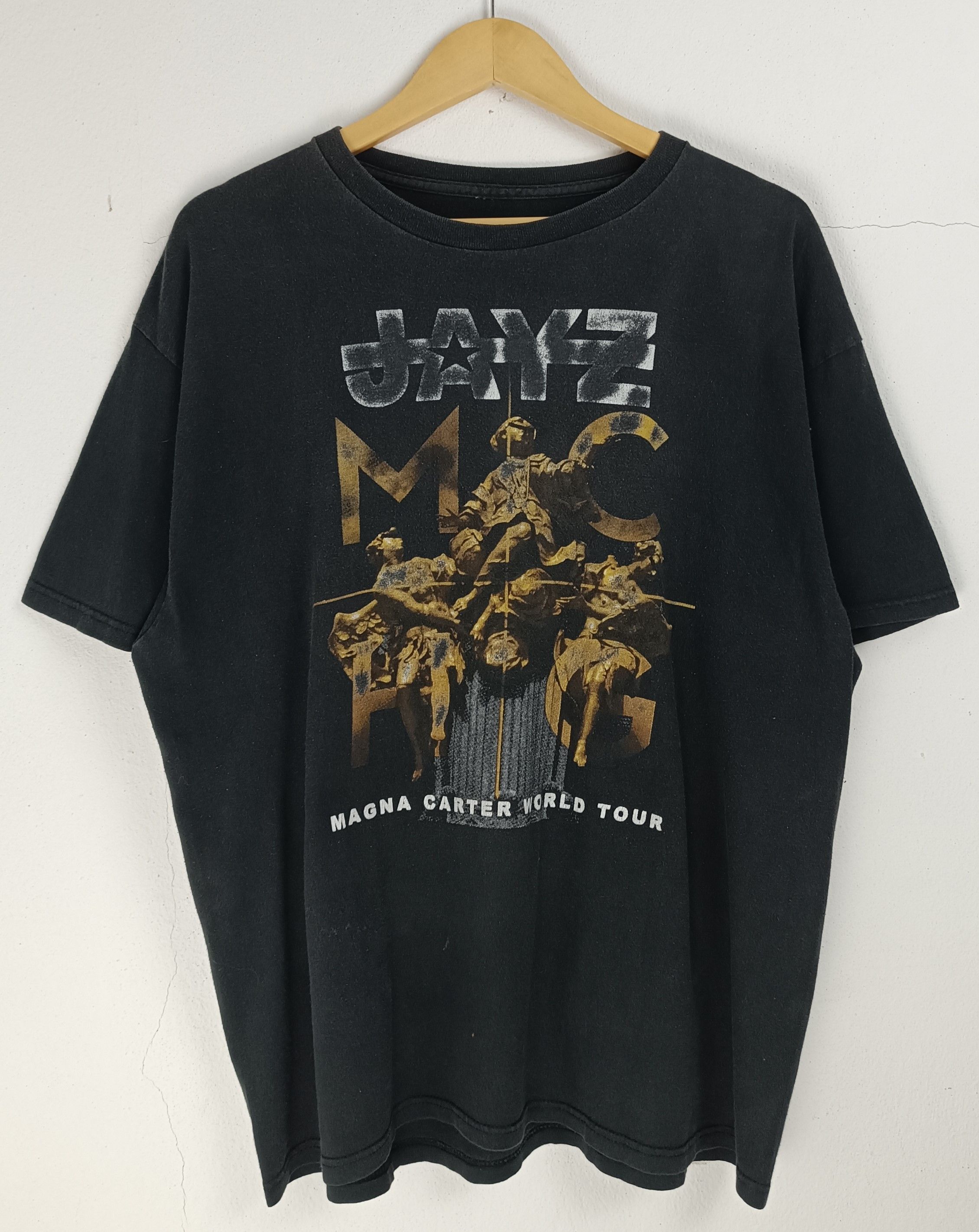 Rap Tees THRASHED FADED VINTAGE 2014 JAY-Z MAGNA CARTER TOUR RARE Size US XL / EU 56 / 4 - 3 Thumbnail