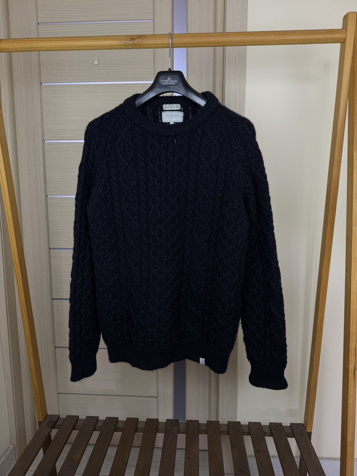 Peregrine Peregrine Hudson Navy Aran Knit British Wool Jumper size L Size US L / EU 52-54 / 3 - 1 Thumbnail