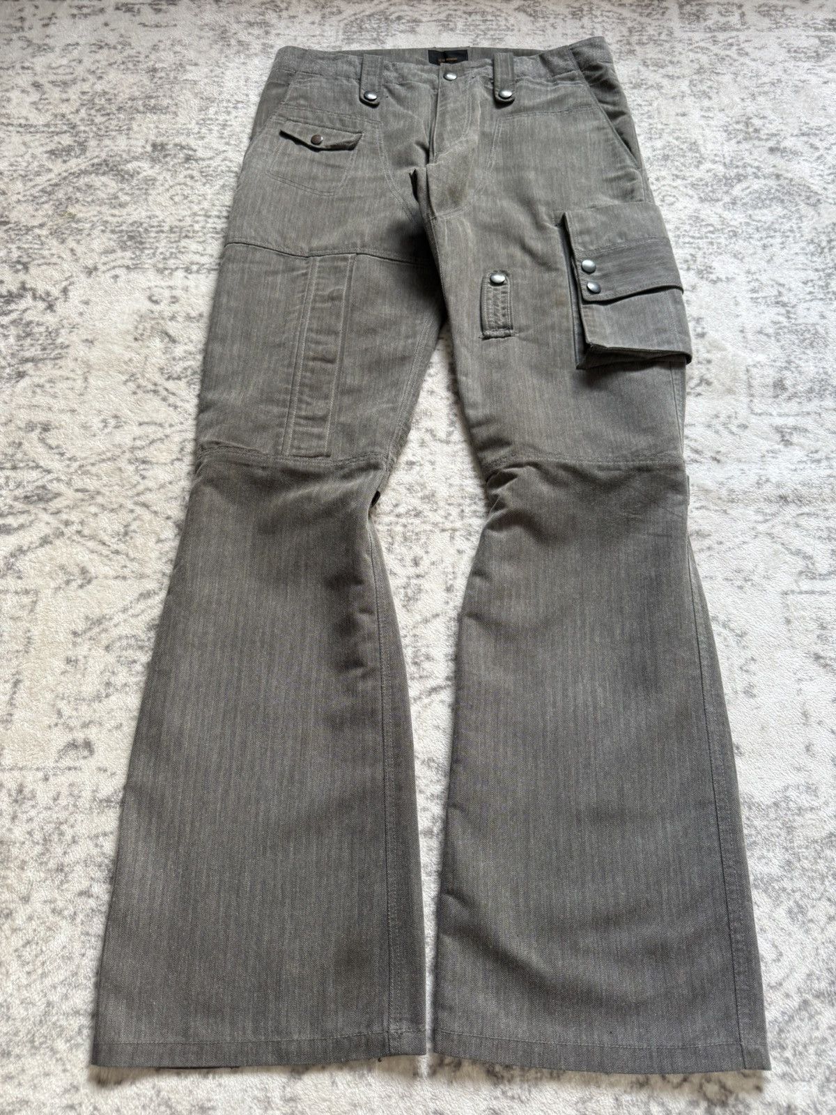 Issey Miyake 2000s Tete Homme Japan Gun Pocket Reconstructed Flare Cargo Size US 30 / EU 46 - 1 Thumbnail