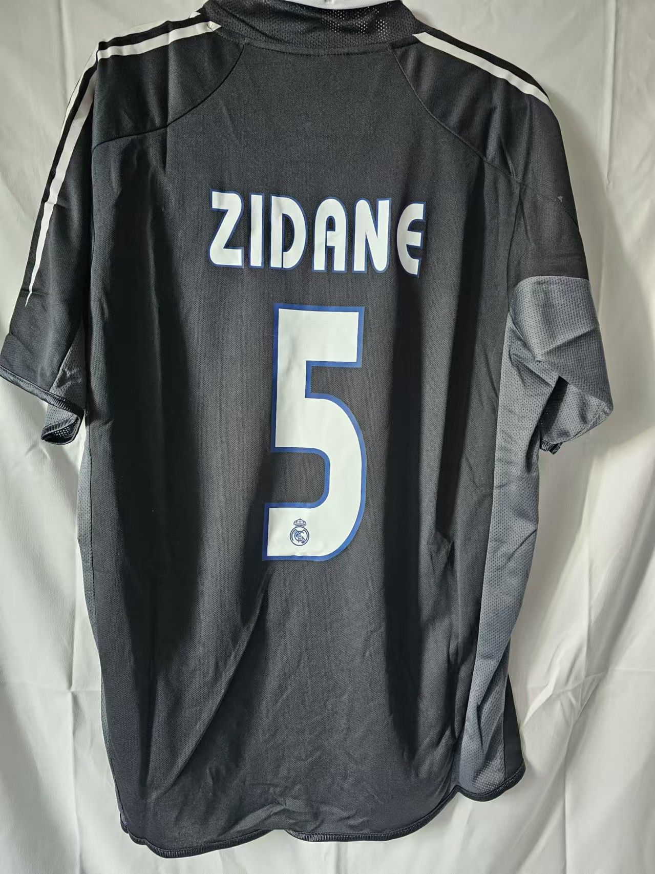 Other 2004 2005 Real Madrid #5 Zidane Jersey Away Size US XL / EU 56 / 4 - 1 Thumbnail