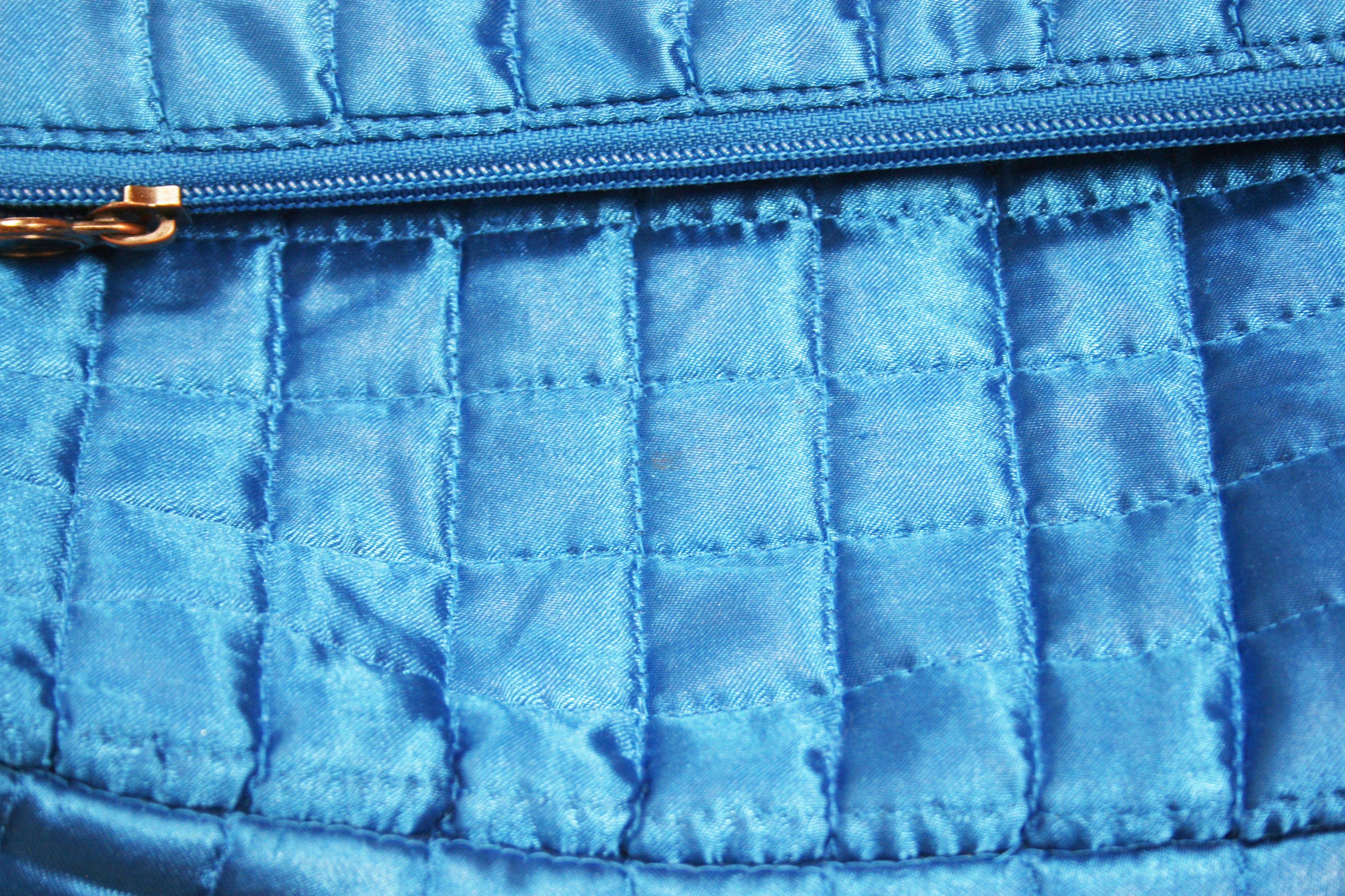 Puma 00S Logo Y2K Quilted Messenger Bag Vintage Size ONE SIZE - 11 Thumbnail