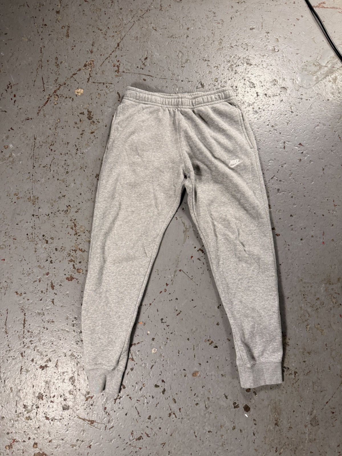Nike Classic Nike Grey Sweatpants Size US 30 / EU 46 - 1 Thumbnail