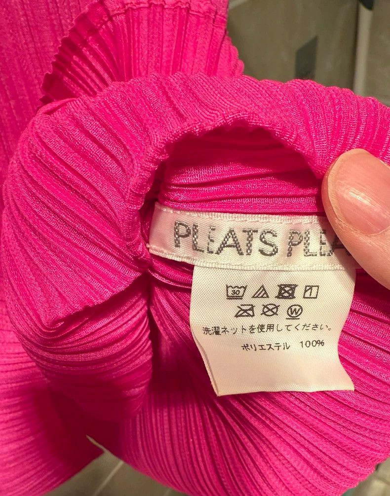 Issey Miyake Issey Miyake size:3 Rose red vest Size XS / US 0-2 / IT 36-38 - 2 Thumbnail