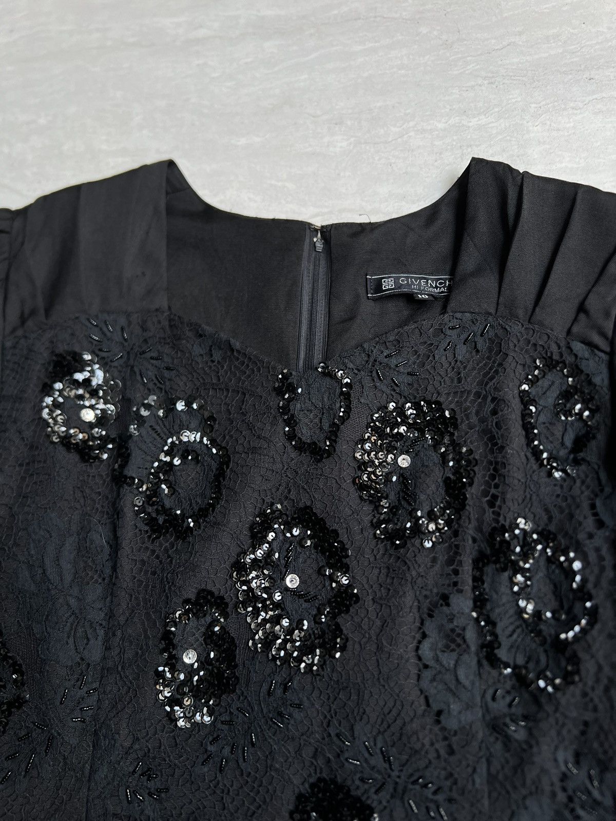 Givenchy GIVENCHY Hi Formal Dress Size XS / US 0-2 / IT 36-38 - 9 Thumbnail