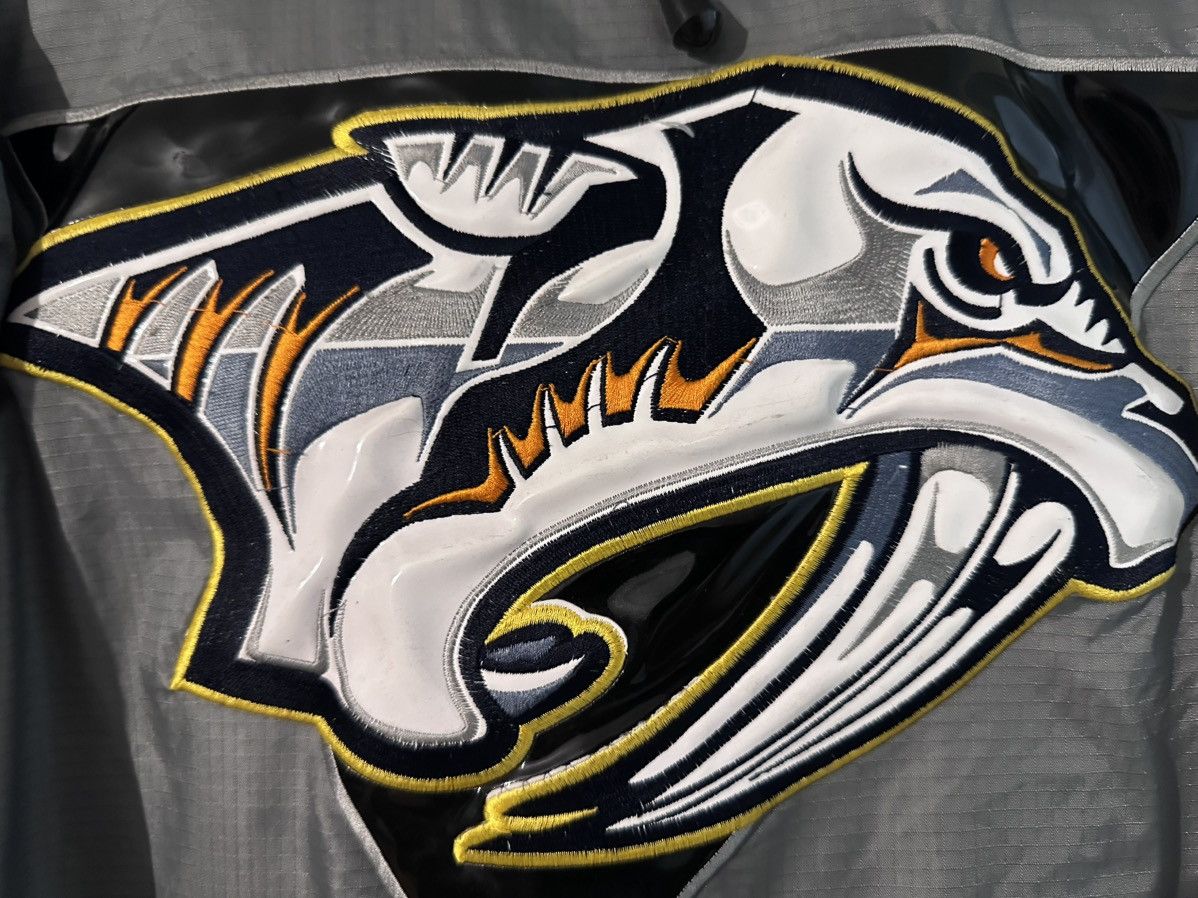 Starter Jacket NHL Nashvilie Size US S / EU 44-46 / 1 - 7 Thumbnail