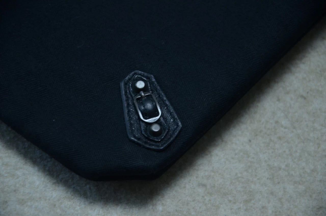 Balenciaga Balenciaga black canvas leather envelope with studs Size ONE SIZE - 6 Thumbnail