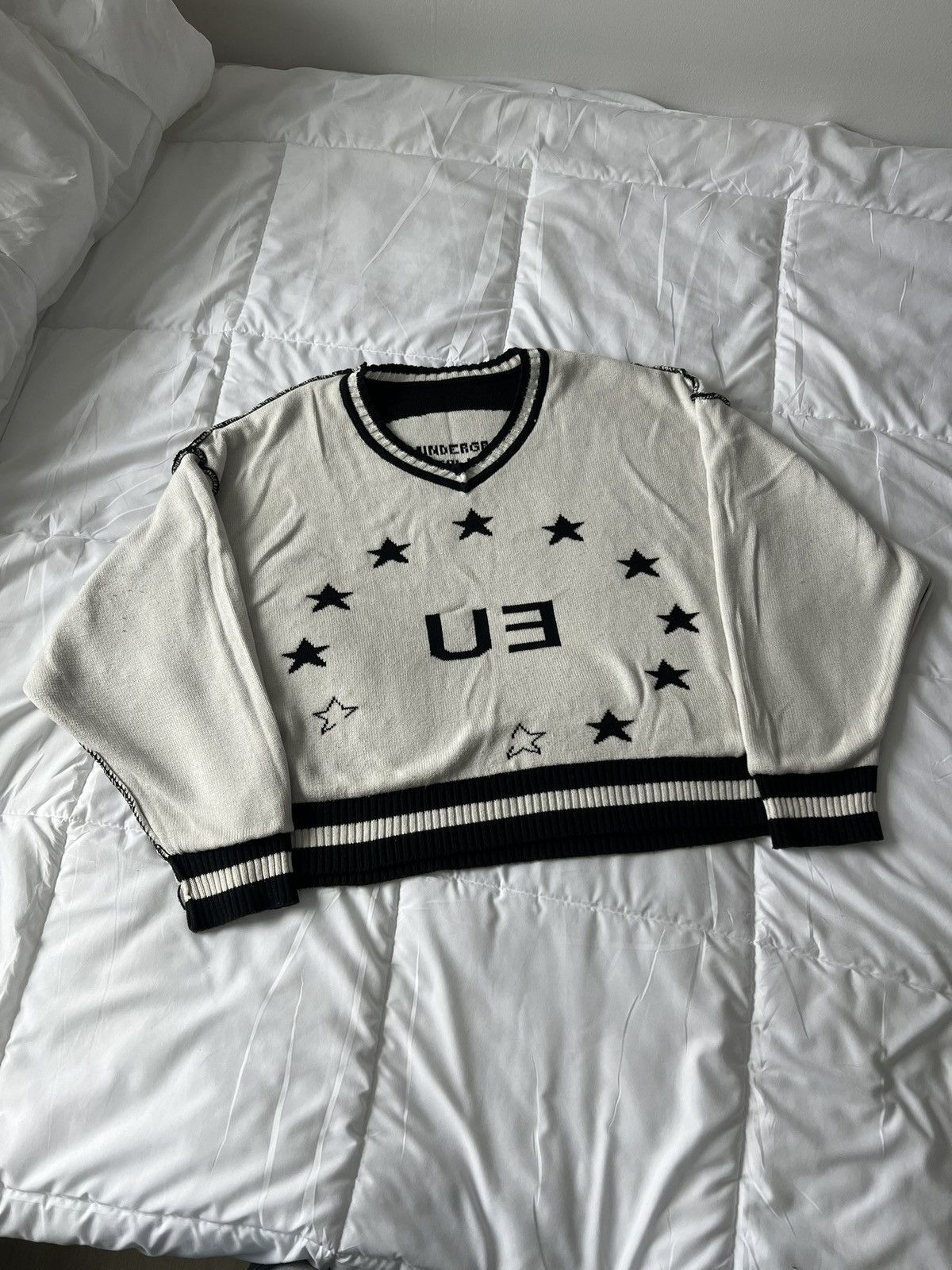 Other ERA WORLDWIDE Europe Skull sweater reversible Size US M / EU 48-50 / 2 - 3 Thumbnail
