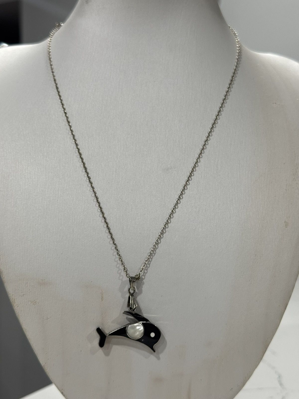 Sterling Silver Silver Orca Whale Pendant Necklace | Onyx & Mother of Pearl Size ONE SIZE - 5 Thumbnail