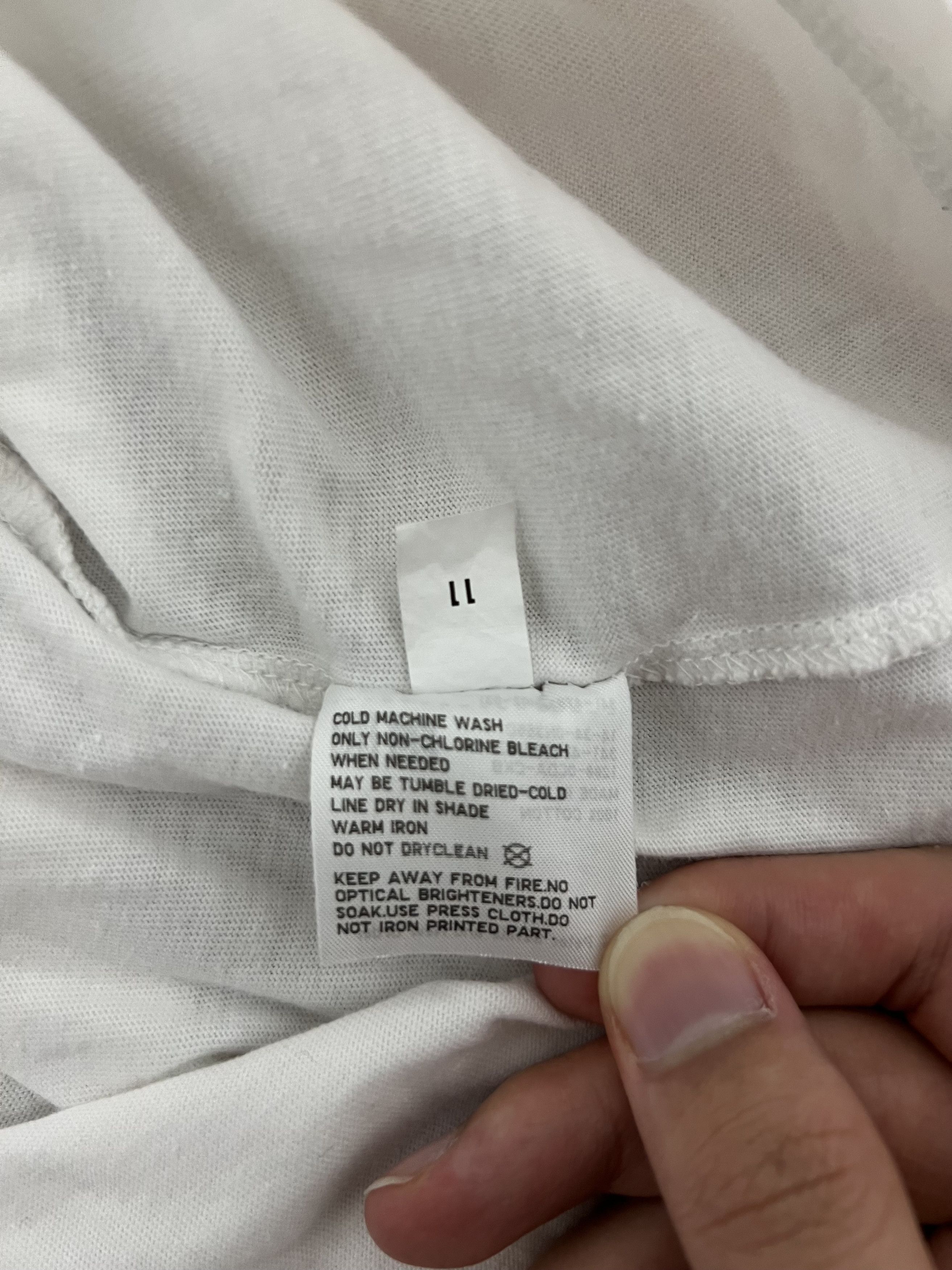 New Order 💚 New Order x Uniqlo x Peter Saville Blue Monday White Tee Size US L / EU 52-54 / 3 - 7 Thumbnail