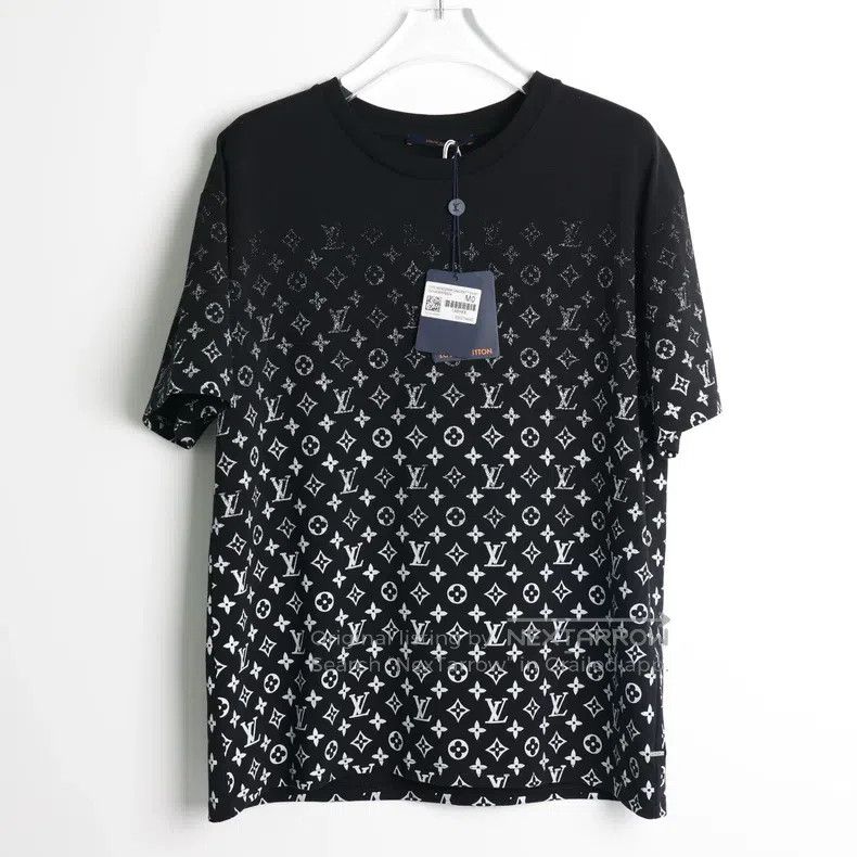 Louis Vuitton Louis Vuitton Black gradient short sleeve Size US M / EU 48-50 / 2 - 1 Thumbnail