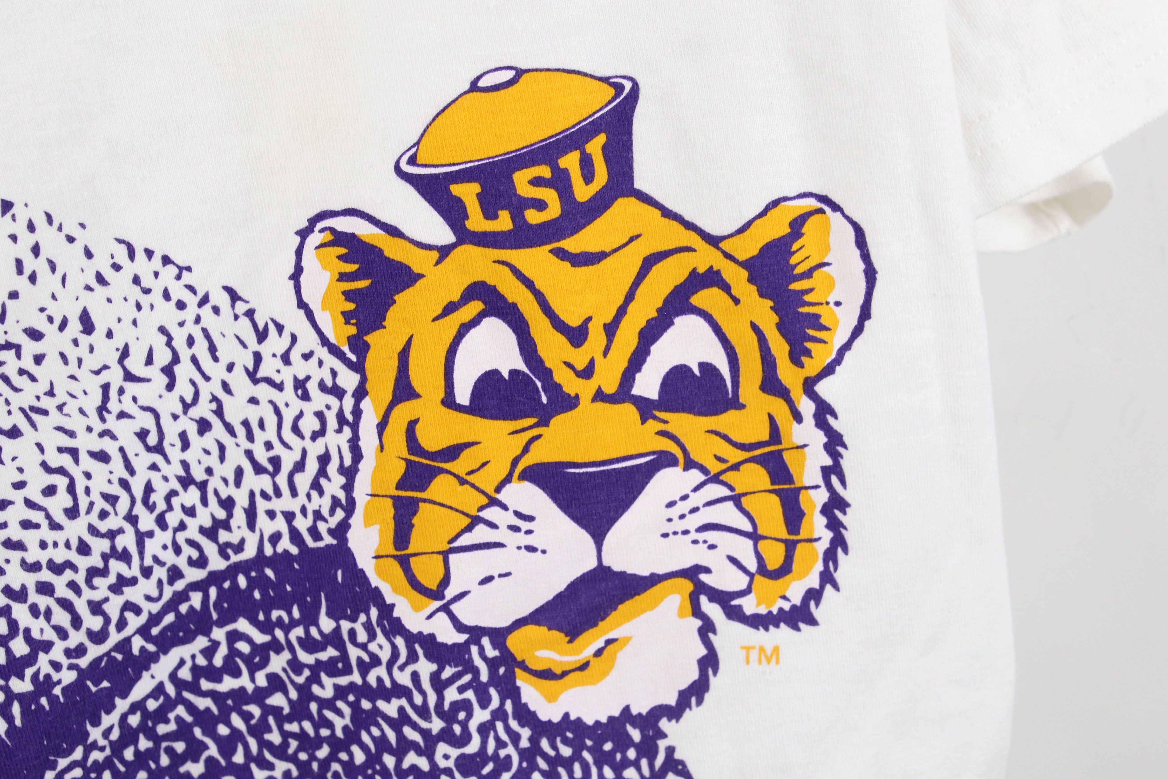Nike Y2K Nike Print Louisiana State University LSU Tigers T-Shirt Size US XXL / EU 58 / 5 - 5 Thumbnail