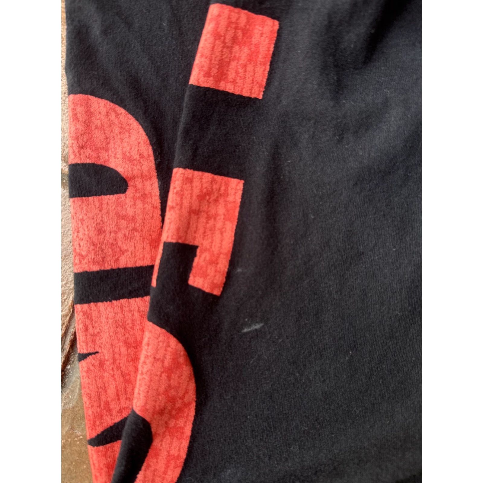 Vintage XO The Weeknd Legend World Tour Official Merch Concert T-Shirt M Mens Black Graphic Print Long Sleeve Crew Neck Cotton Logo 90s? Size US M / EU 48-50 / 2 - 4 Thumbnail