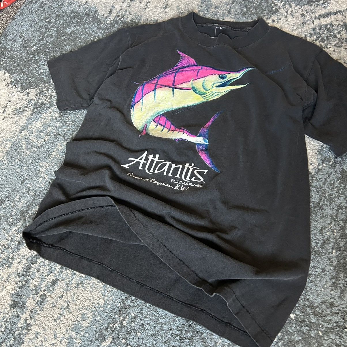 Vintage SWORDFiSH SiNGLE STiTCH ATLANTiS SUBMARiNES CAYMAN iSLANDS Size US S / EU 44-46 / 1 - 1 Thumbnail