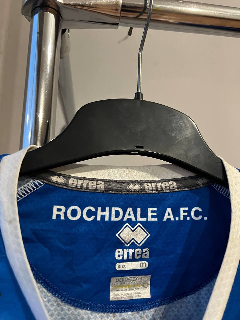 Errea 2018/19 ROCHDALE AFC #3 SPECIAL SOCCER FOOTBALL JERSEY SZ M Size US M / EU 48-50 / 2 - 6 Thumbnail