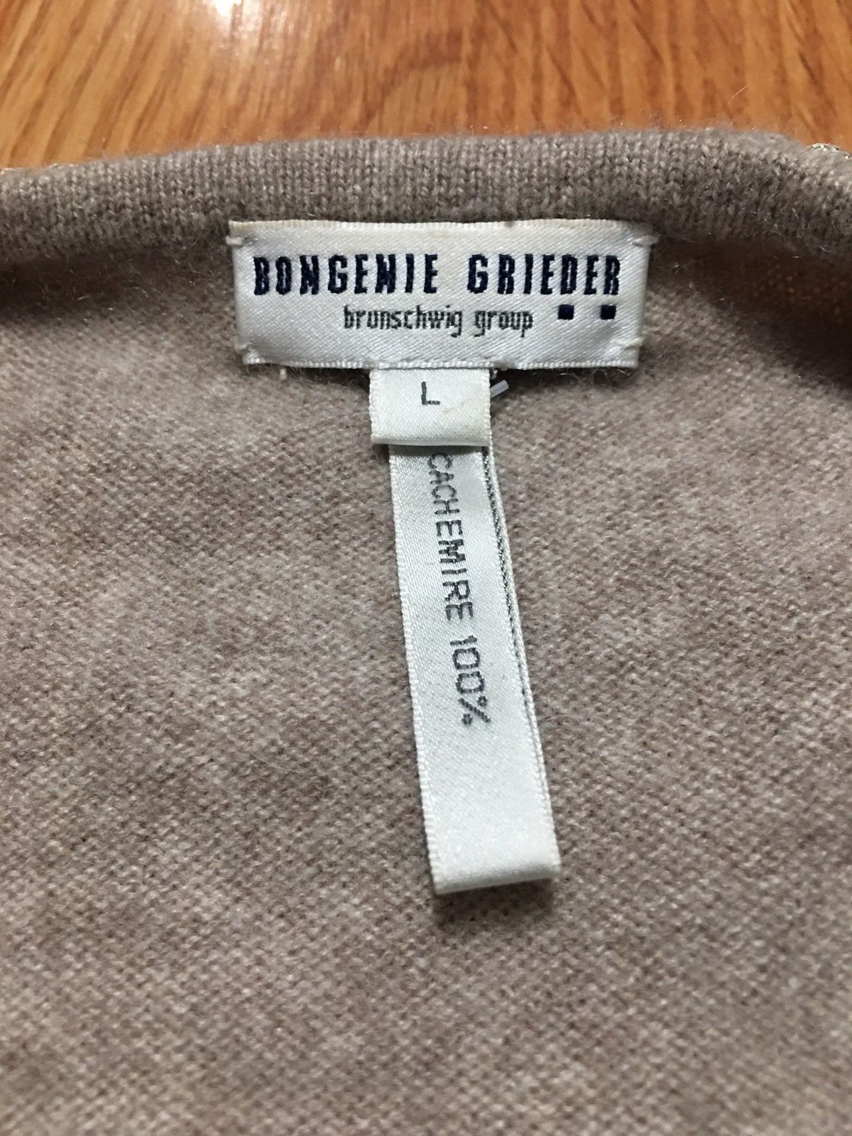 Designer Bongenie Grieder Beige Cashmere Sweater Cardigan Size L Size L / US 10 / IT 46 - 10 Thumbnail