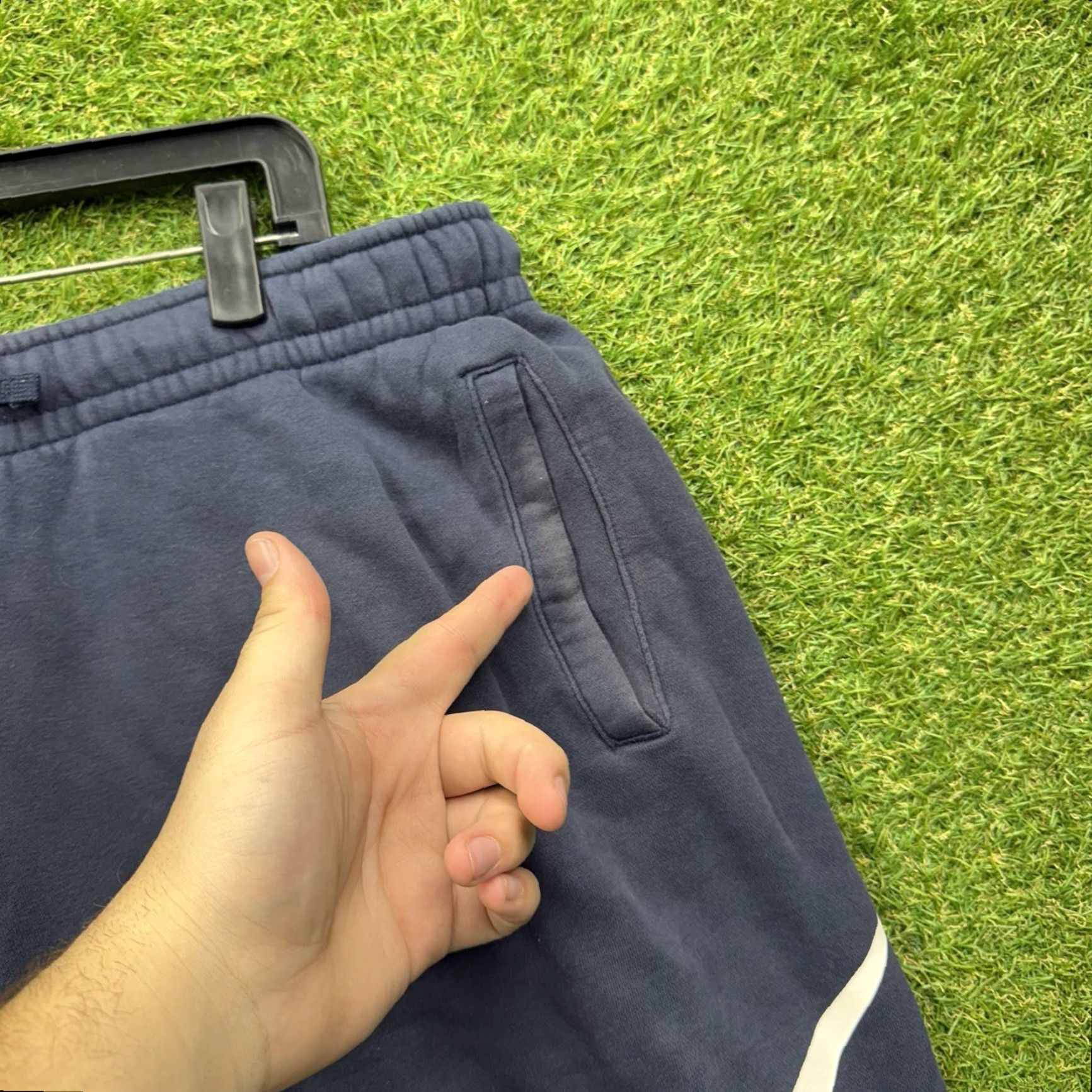 Nike Nike Sweat Shorts Mens Large Blue Cotton Cargo Pocket 8" Inseam Gym Work Out Size US 33 - 4 Thumbnail