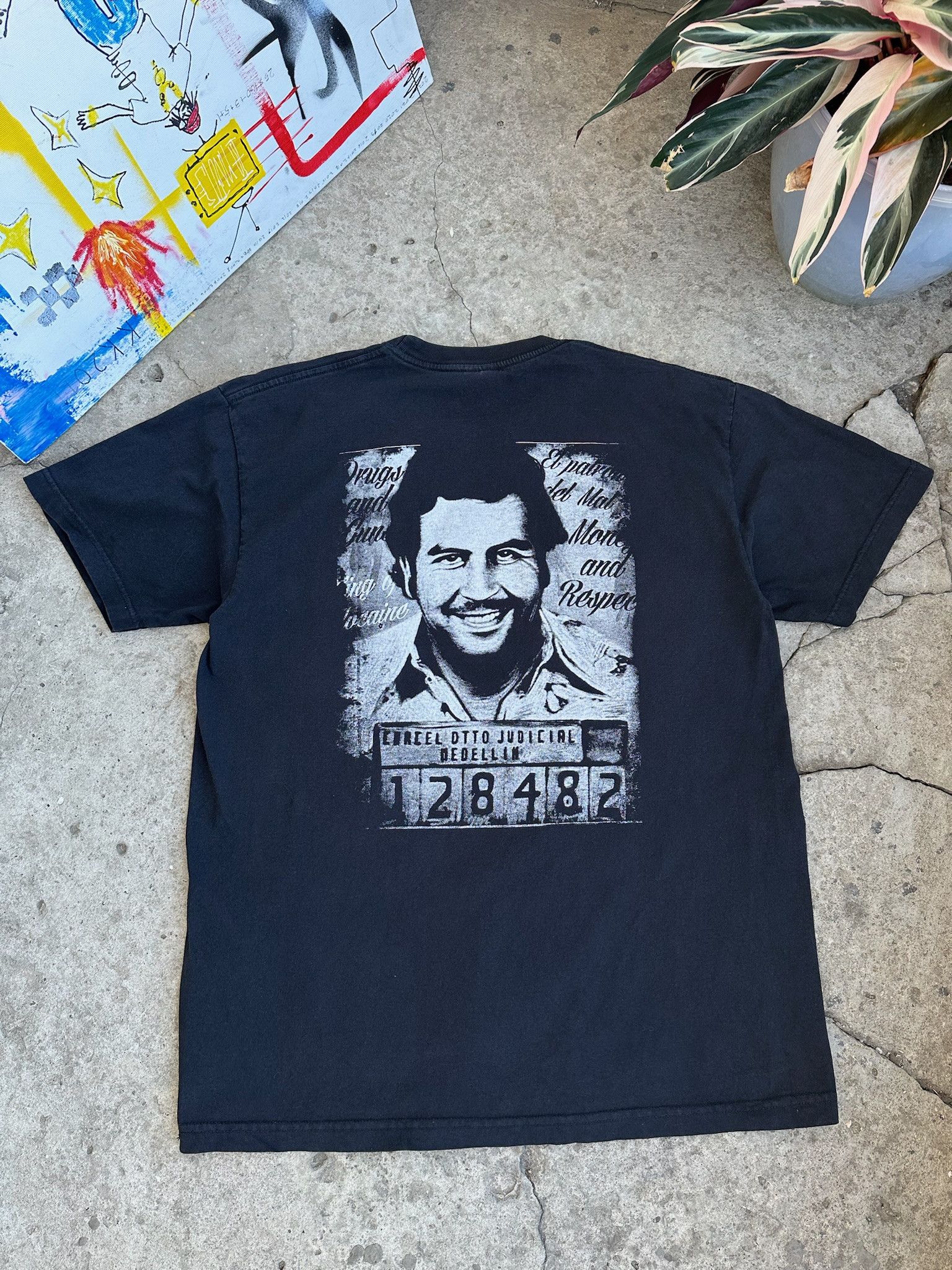 Japanese Brand Pablo Escobar Vintage Y2K/2000s Streetwear Graphic Tee Size US XL / EU 56 / 4 - 4 Thumbnail