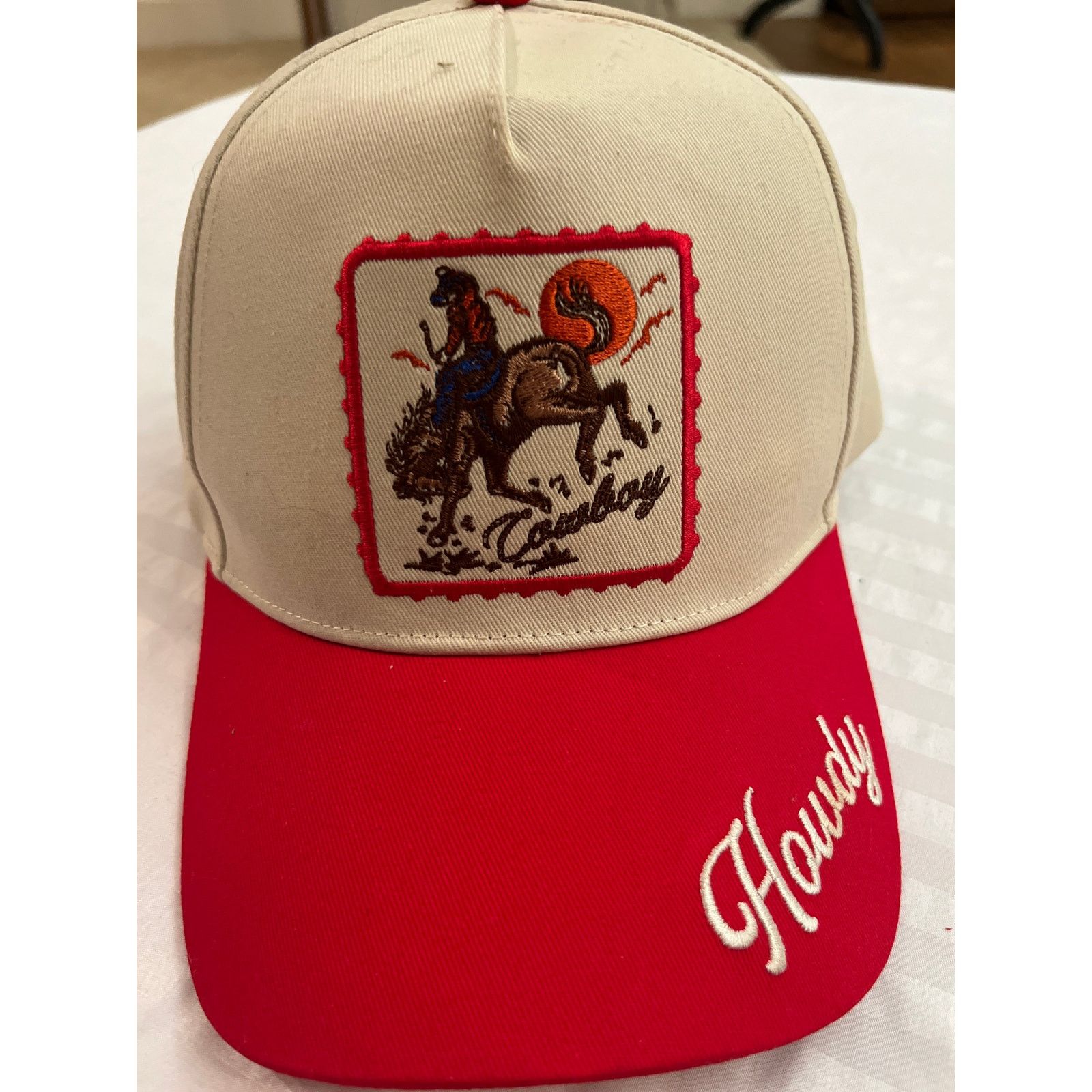 Other David & Young Howdy Cowboy Hat Cream Red Bucking Bronco Size ONE SIZE - 1 Thumbnail