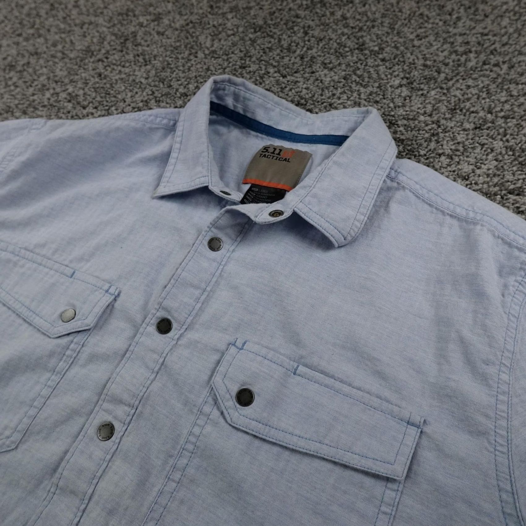 Vintage 5.11 Tactical Shirt Mens L Blue Herringbone Short Sleeve Snap Button Up Workwear Size US L / EU 52-54 / 3 - 2 Thumbnail