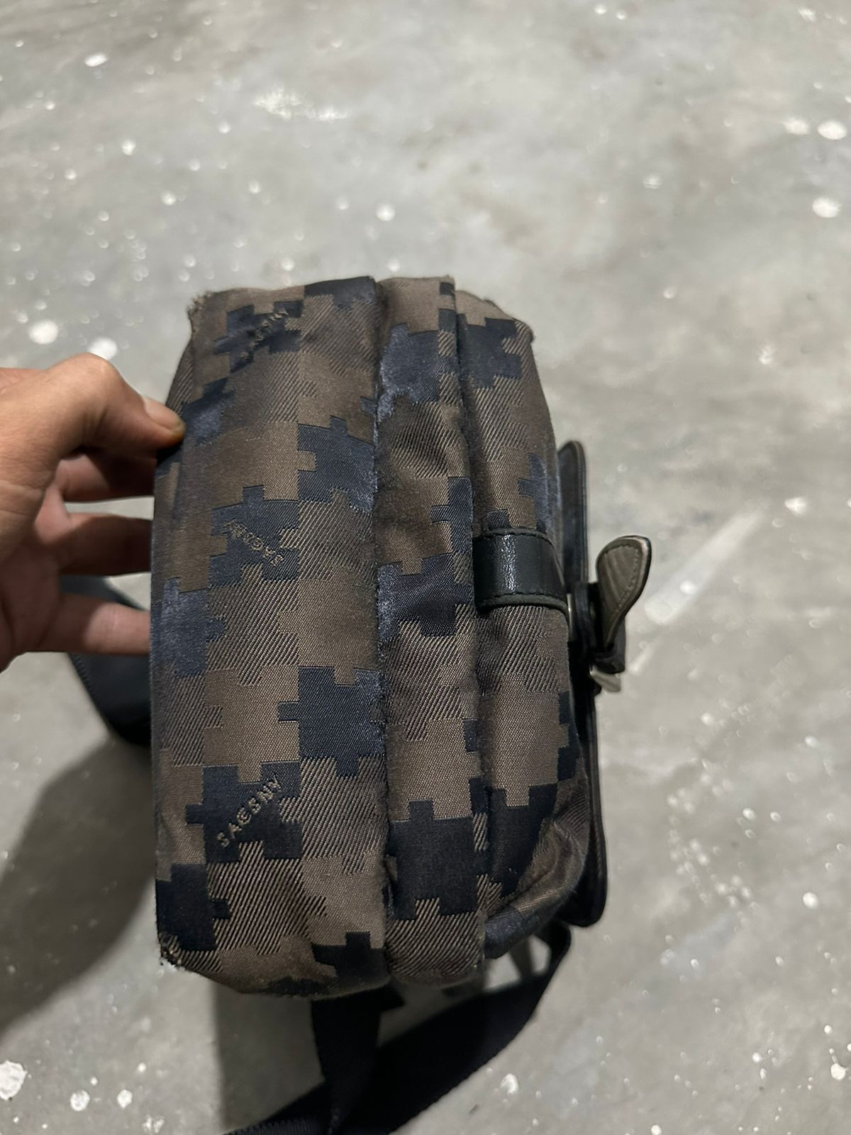 Yohji Yamamoto Ysaccs by Yohji Yamamoto Lots Pocket Crossbody/Sling bag Size ONE SIZE - 7 Thumbnail