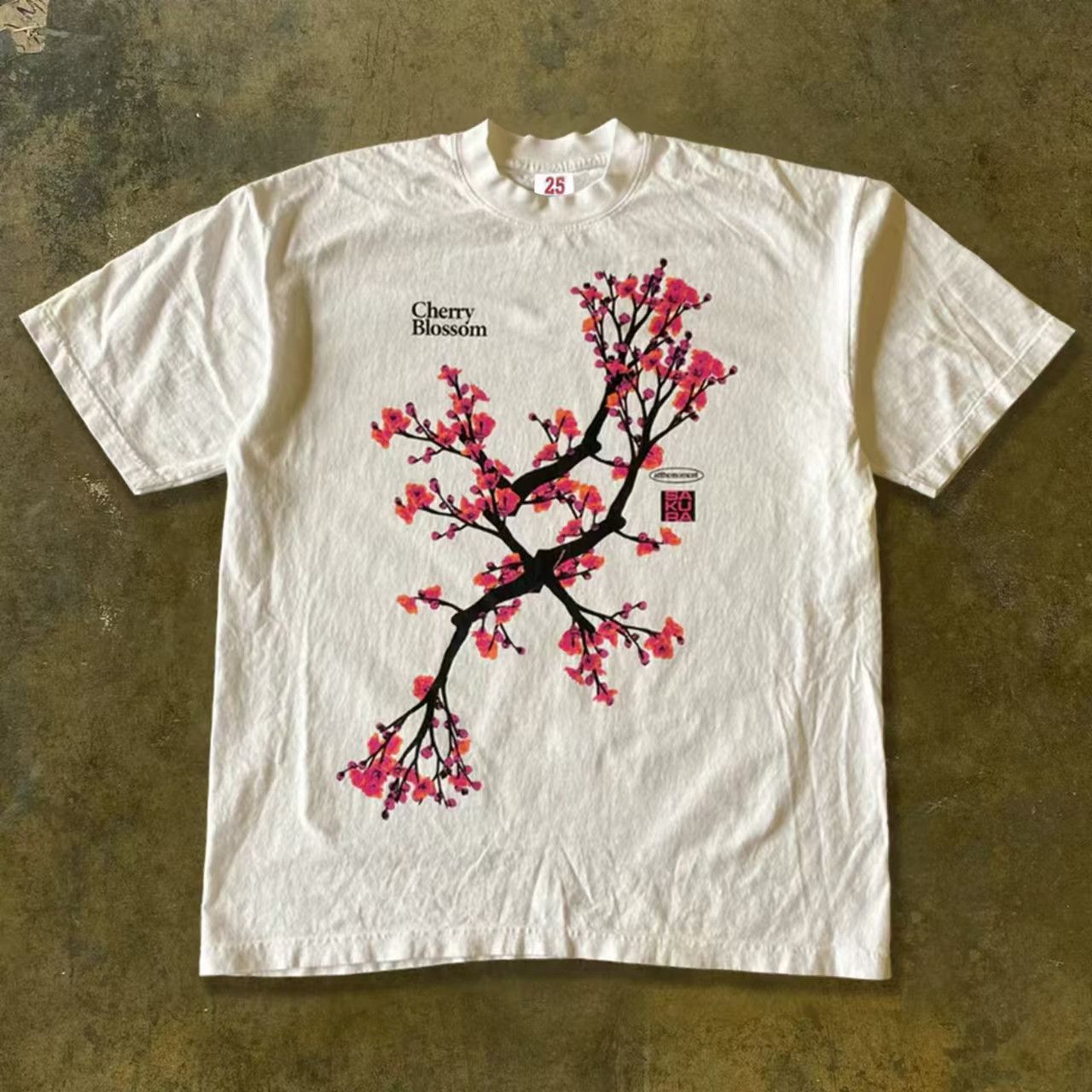 Vintage White retro plum blossom print cotton t-shirt y2k Size US L / EU 52-54 / 3 - 1 Thumbnail