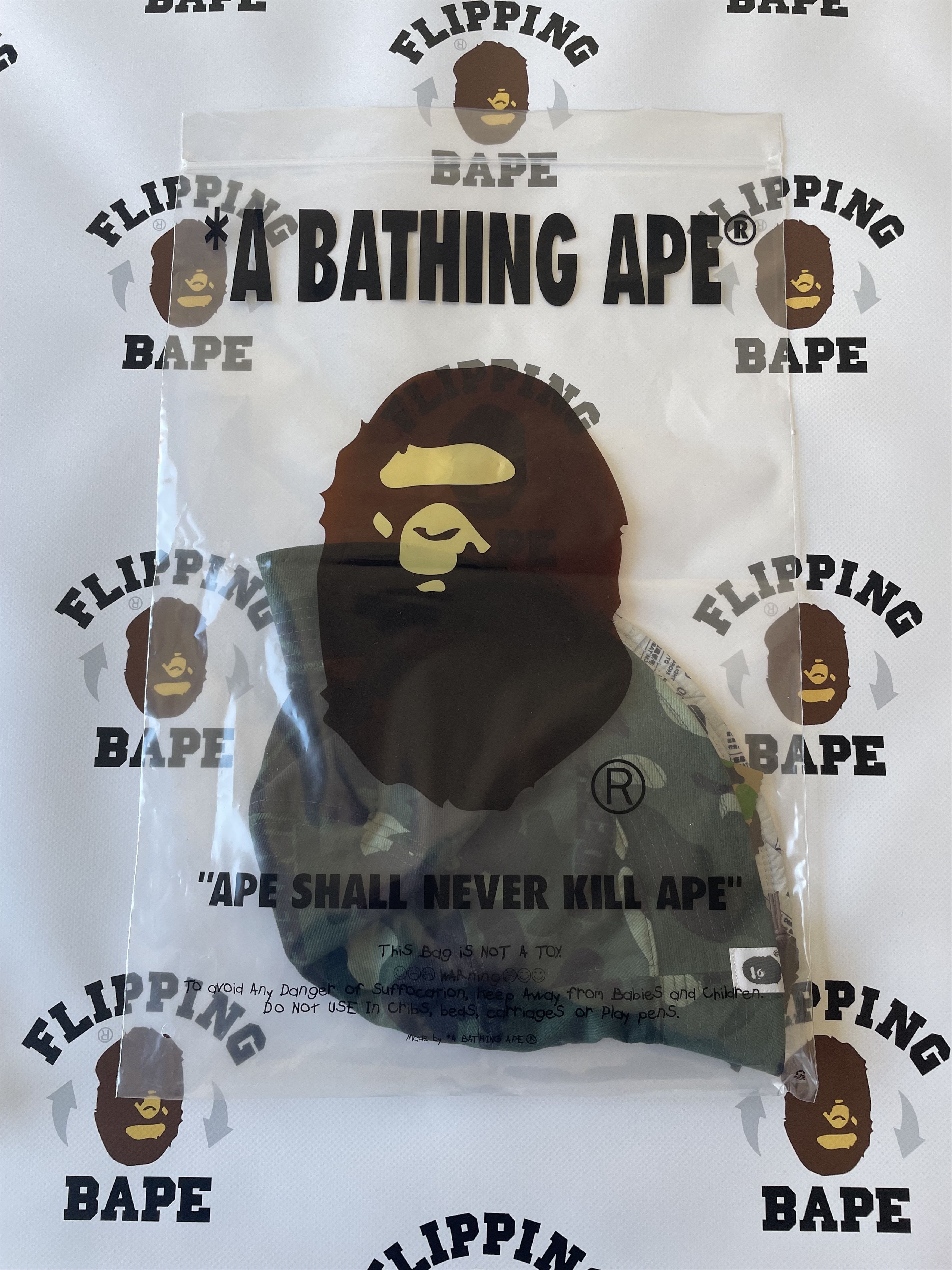 BAPE X UNDFTD BUCKET HAT (REVERSIBLE) M