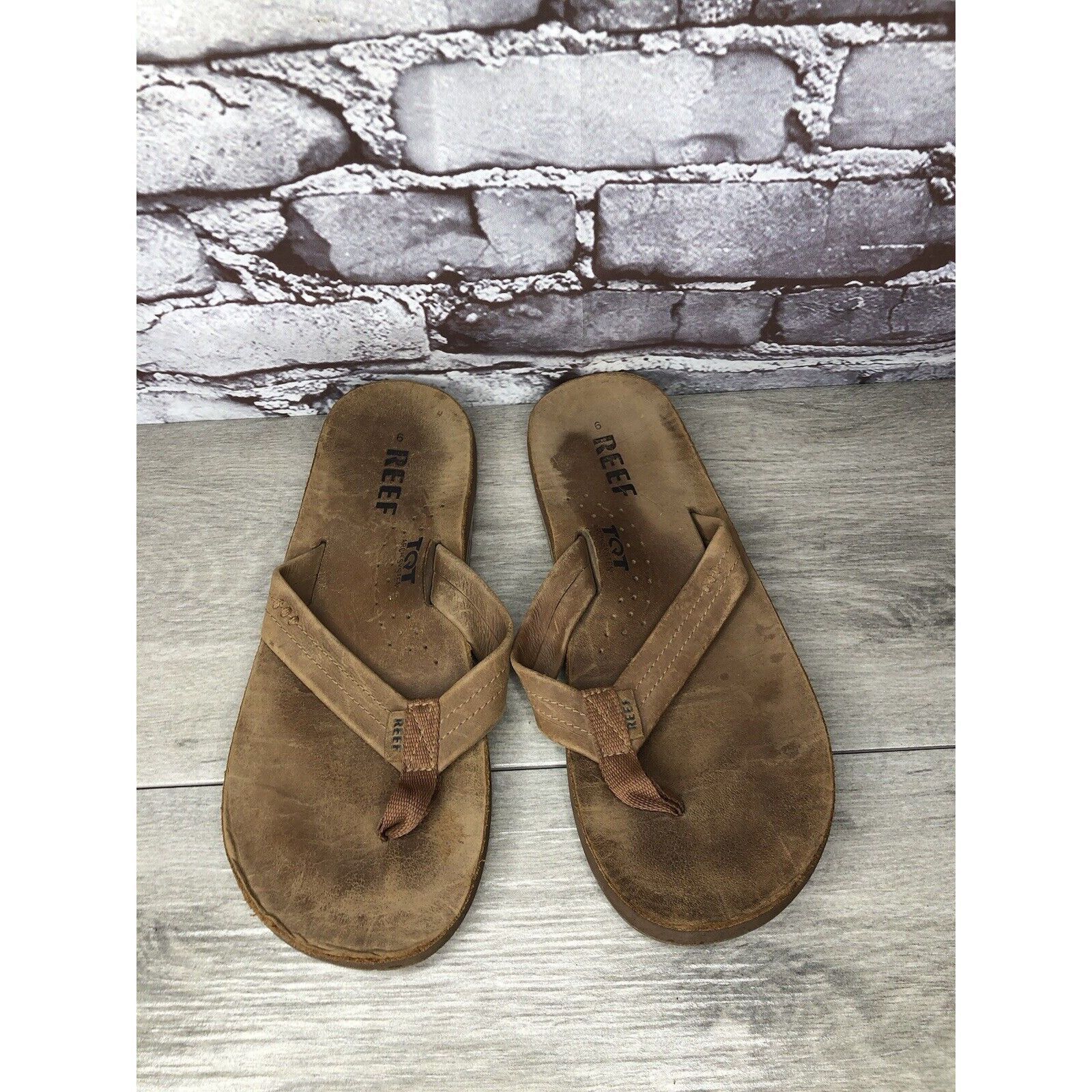 REEF Reef TQT Brown Leather Bottle Opener Beach Flip Flops Sandal Size US 9 / EU 42 - 3 Thumbnail