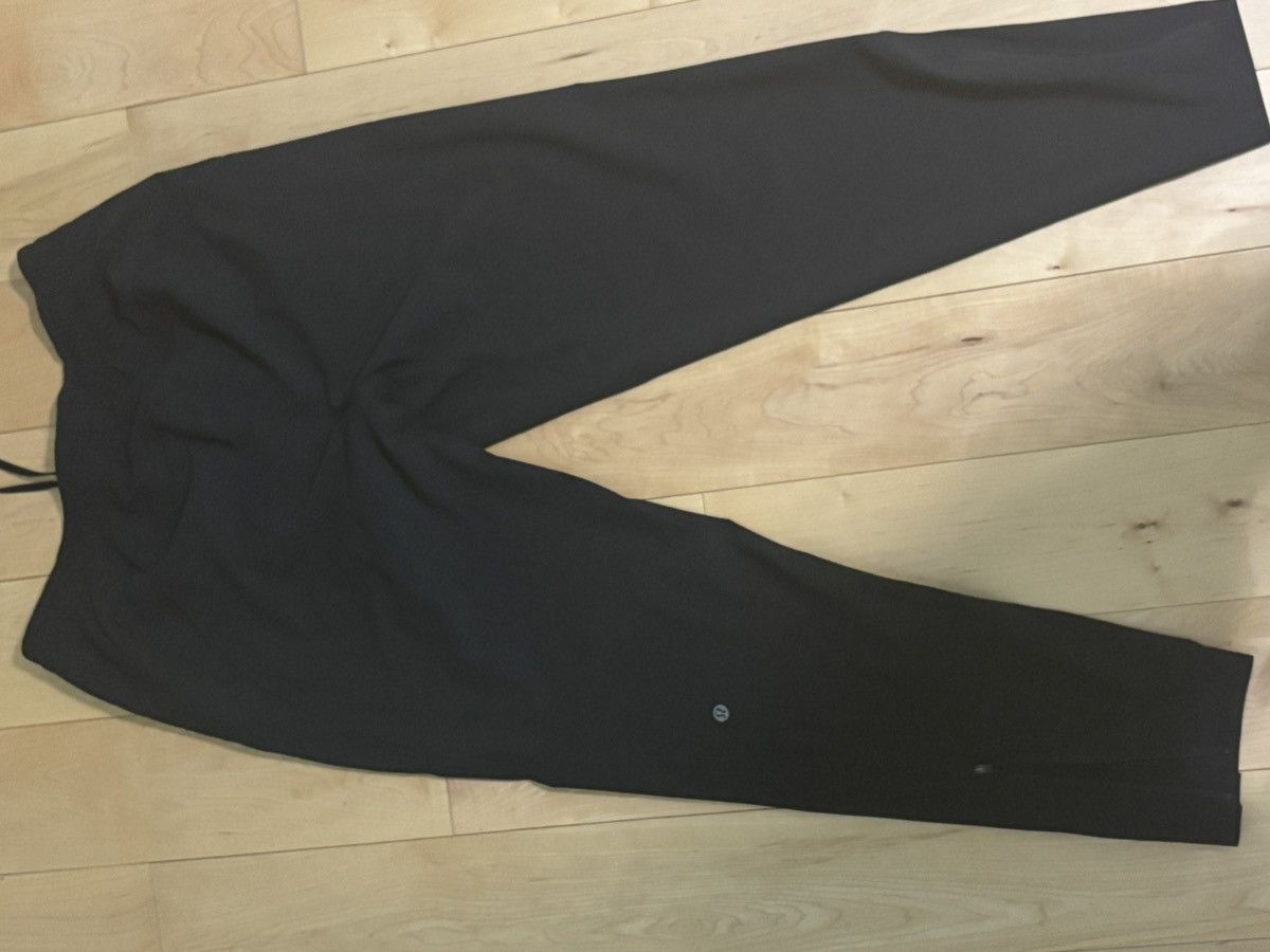 Lululemon Mens pace breaker black sweatsuit Size US M / EU 48-50 / 2 - 4 Thumbnail