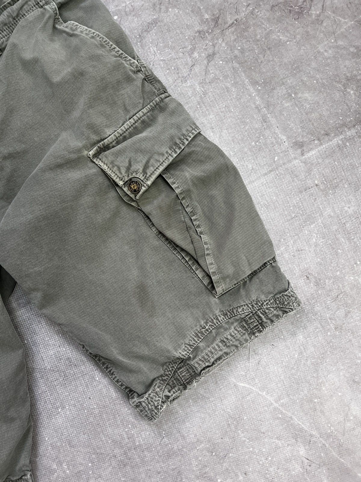 Diesel Diesel green cargo shorts y2k utility multipocket style Size US 32 / EU 48 - 3 Thumbnail