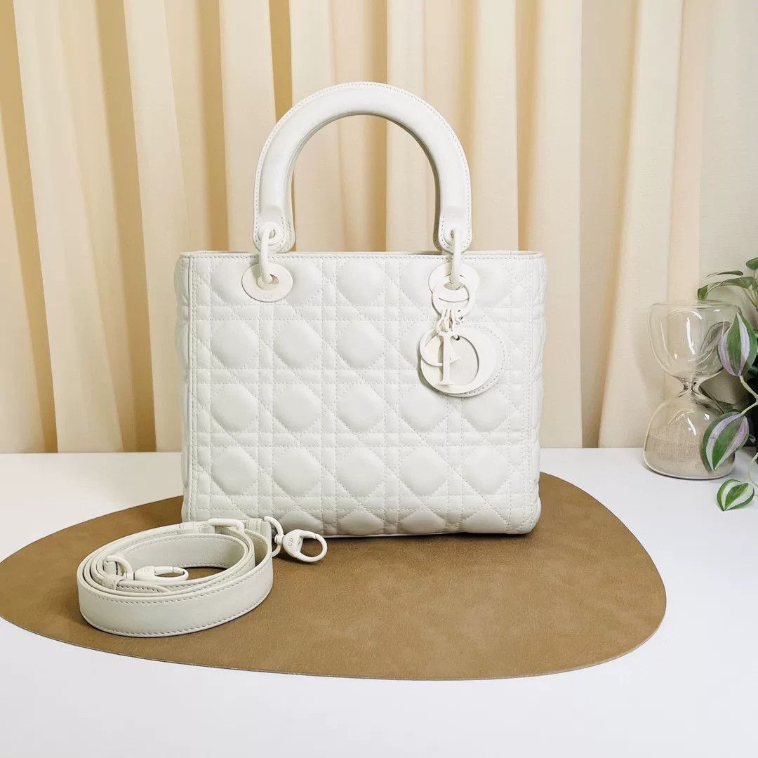 Dior Pre-loved Bag Very good condition Size ONE SIZE - 1 Thumbnail