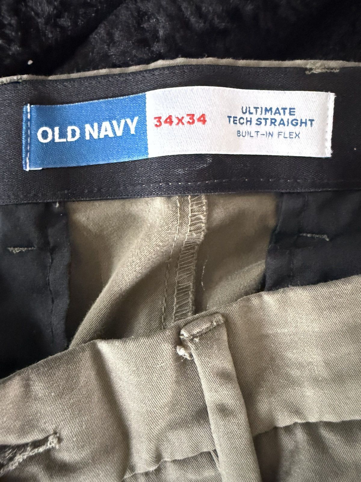 Old Navy Old Navy Ultimate Tech Built In Flex Straight Chino 34x34 Size US 34 / EU 50 - 5 Thumbnail