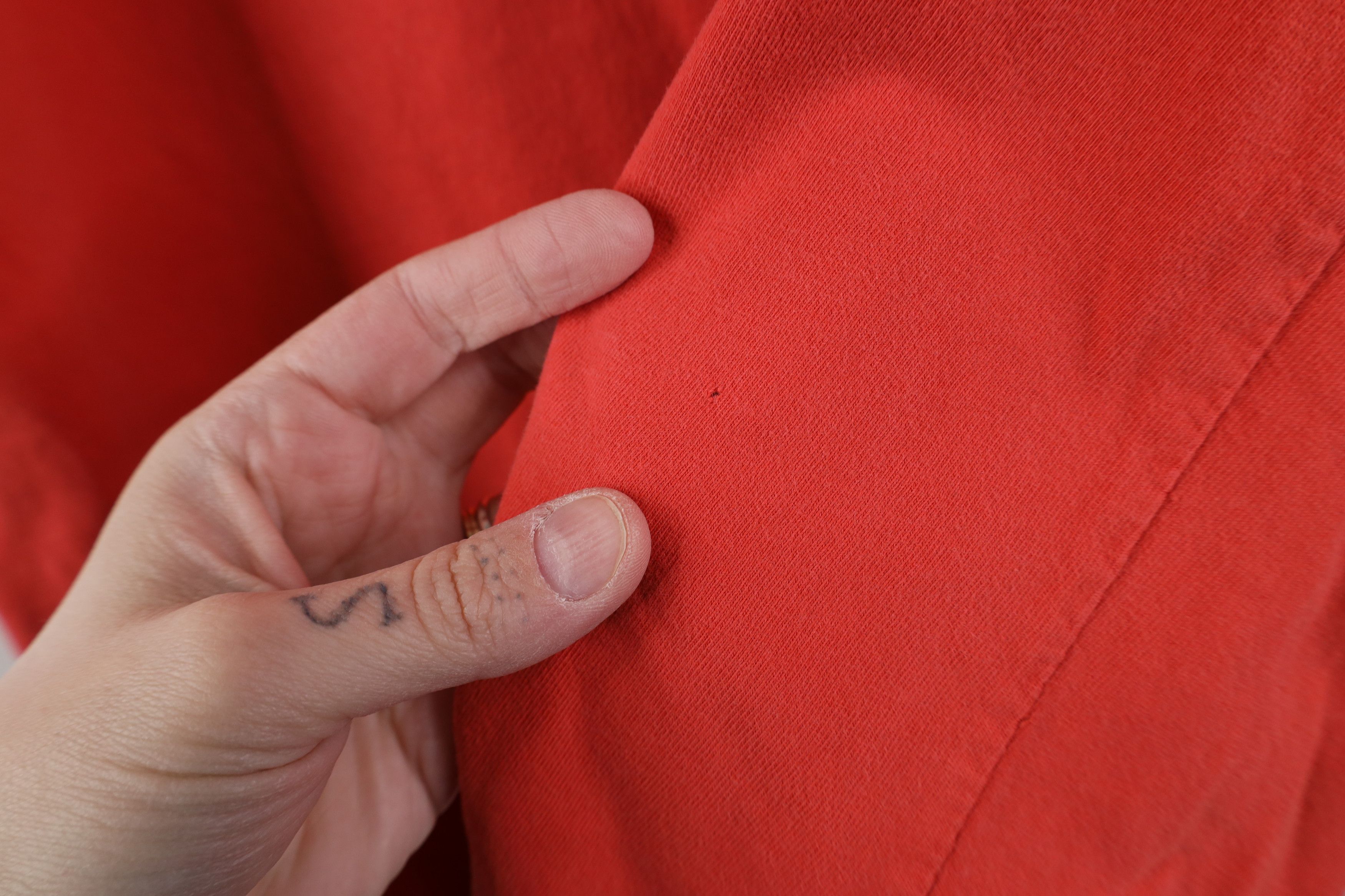 Levi's Vintage 90s Levis Spell Baggy Boxy Fit T-Shirt Salmon Pink Size US M / EU 48-50 / 2 - 11 Thumbnail
