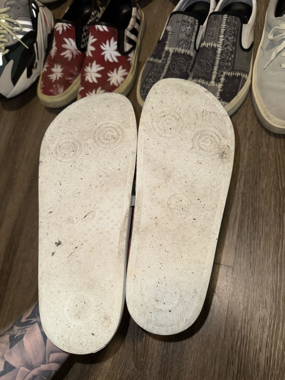 Gucci white gucci slides SIZE 10 Size US 10 / EU 43 - 3 Thumbnail
