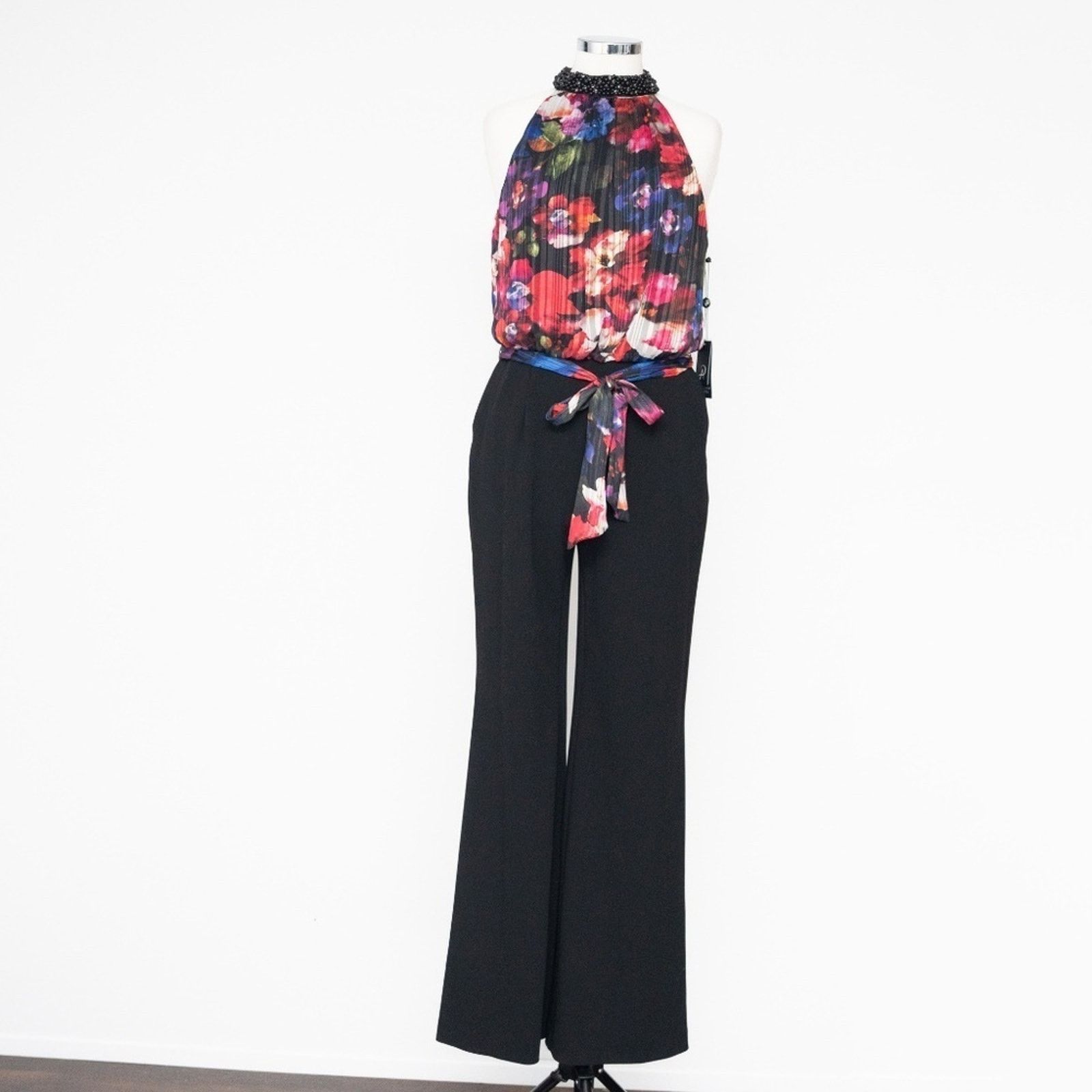 Adrianna Papell Adrianna Papell. Jeweled Mock Neck Floral Halter Jumpsuit. Size 28" / US 6 / IT 42 - 2 Thumbnail