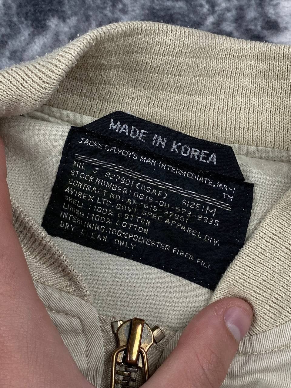 Avirex Vintage Avirex Bomber Jacket Made In Japan Men Size M Beige Size US M / EU 48-50 / 2 - 13 Thumbnail