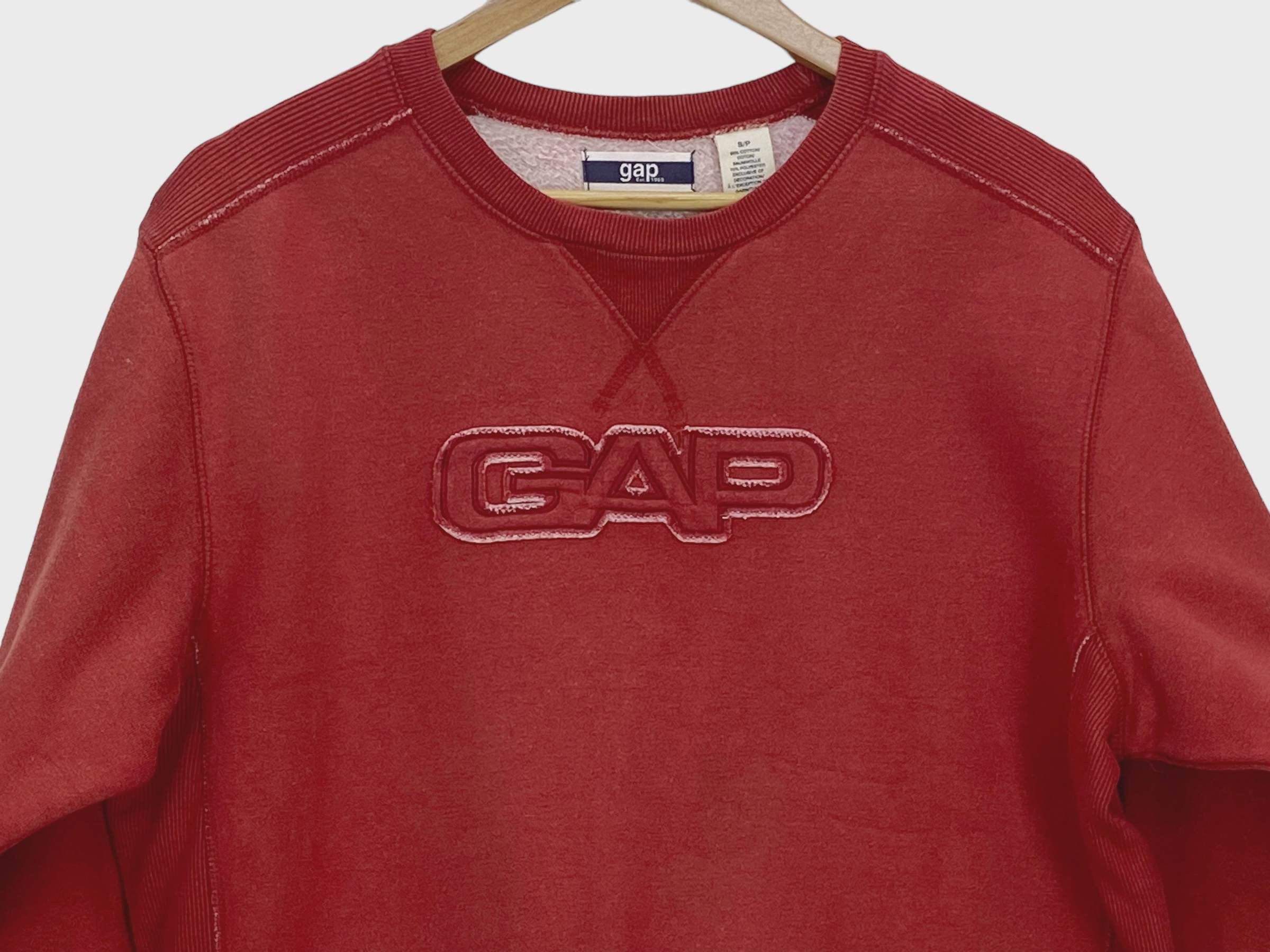 Gap Vintage Gap Red Embroidered Logo Sweatshirt Pullover 90s Size US S / EU 44-46 / 1 - 2 Thumbnail