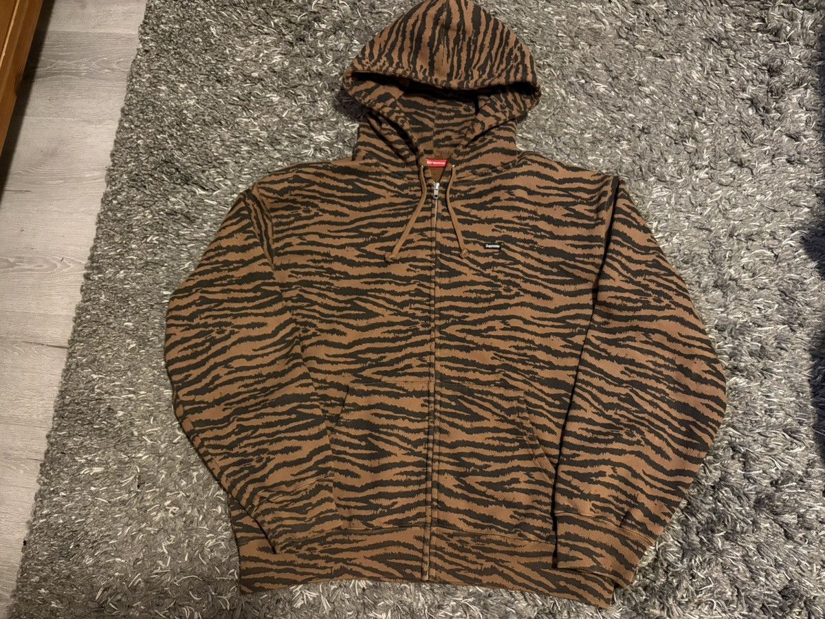 ss26 small box zip up