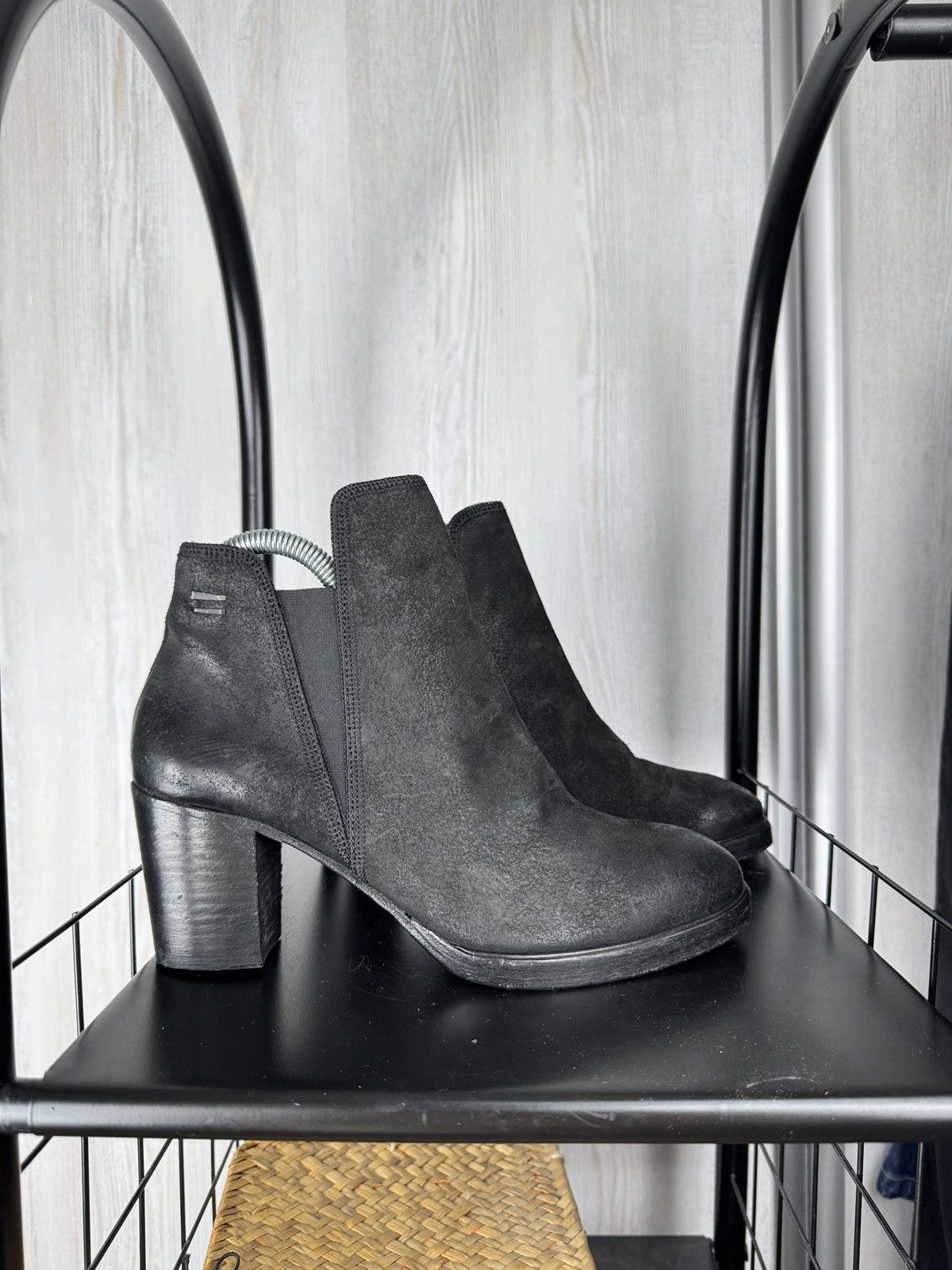 The Last Conspiracy The Last Conspiracy AASE WAXED SUEDE BLACK Ankle Boots sz 39 Size US 9 / IT 39 - 2 Thumbnail